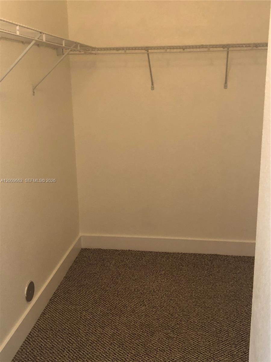 HIDDEN LAKE TOWNHOMES - Residential Lease