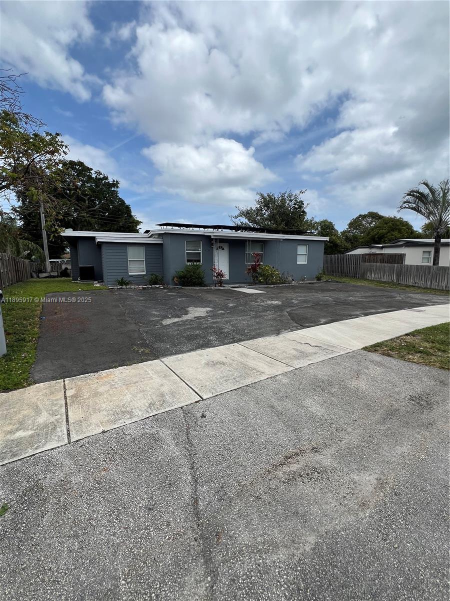 View photos, virtual tours, details... 1885 NE 53rd St