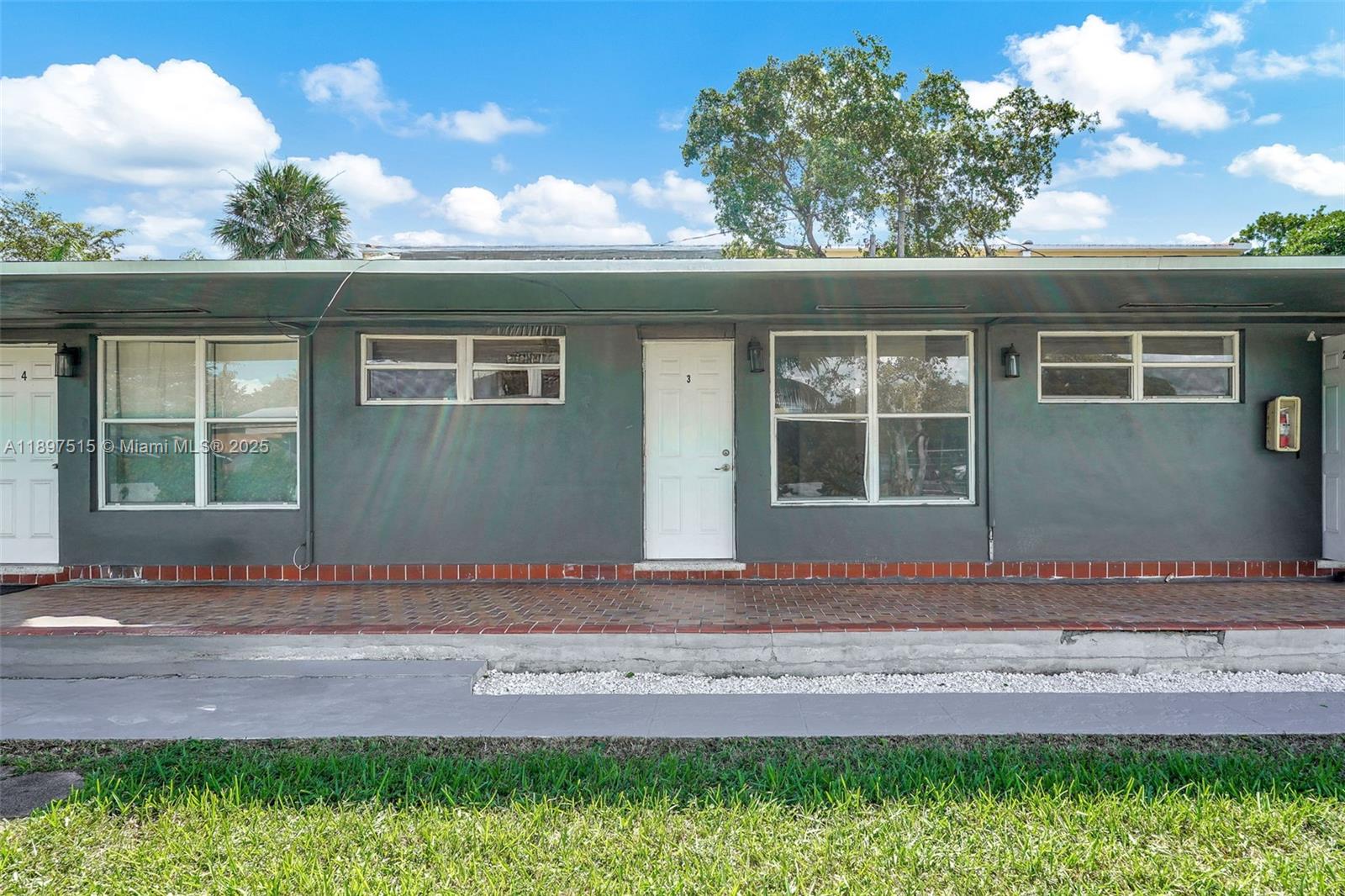 PHOENIX PARK SUB - Residential Lease