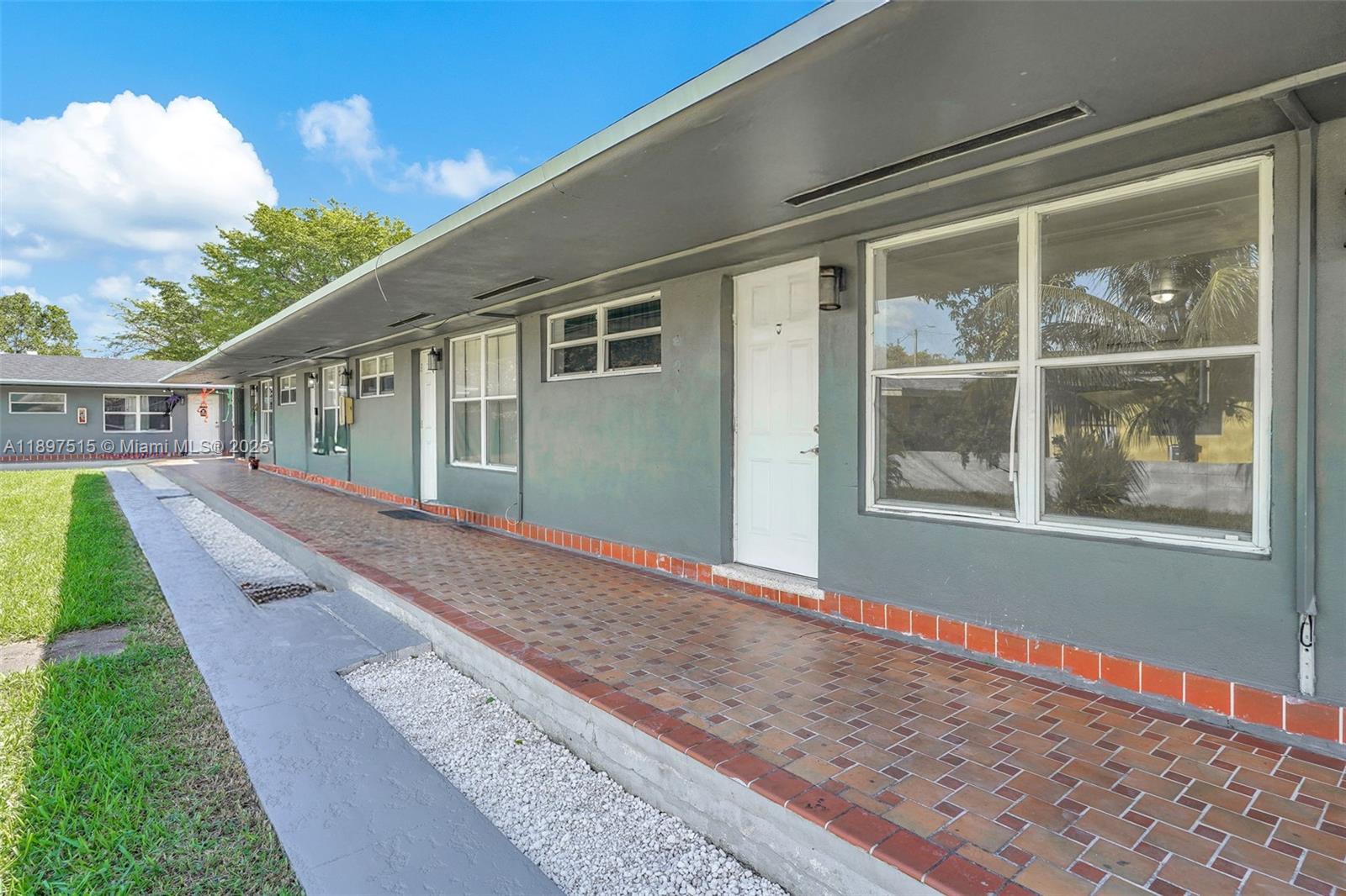 Charming 1-Bedroom, 1-Bath Unit in the Heart of Miami! Discover this bright and spotless residence, featuring a brand-new kitchen and a well-maintained grassy yard and a washer and dryer. Set within a beautifully maintained multi-family property, this unit offers both comfort and convenience in a prime Miami location. Perfect for those seeking a clean, modern home in a vibrant setting.
