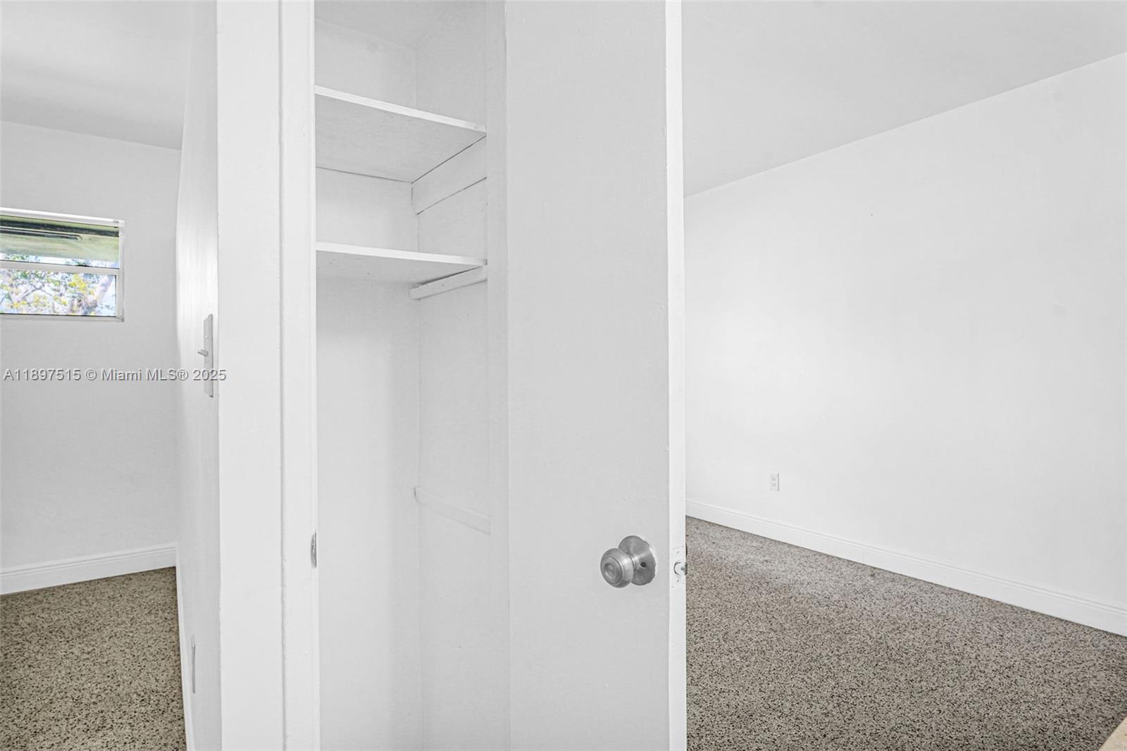 PHOENIX PARK SUB - Residential Lease