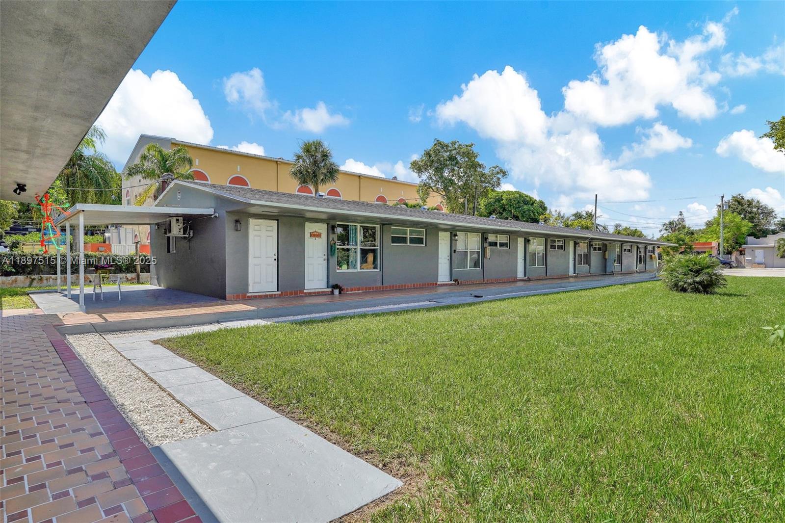 PHOENIX PARK SUB - Residential Lease