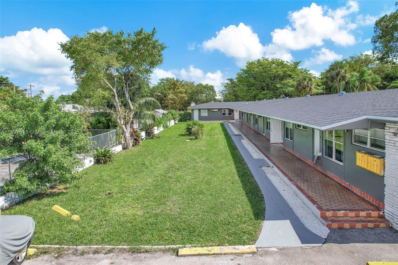 PHOENIX PARK SUB - Residential Lease