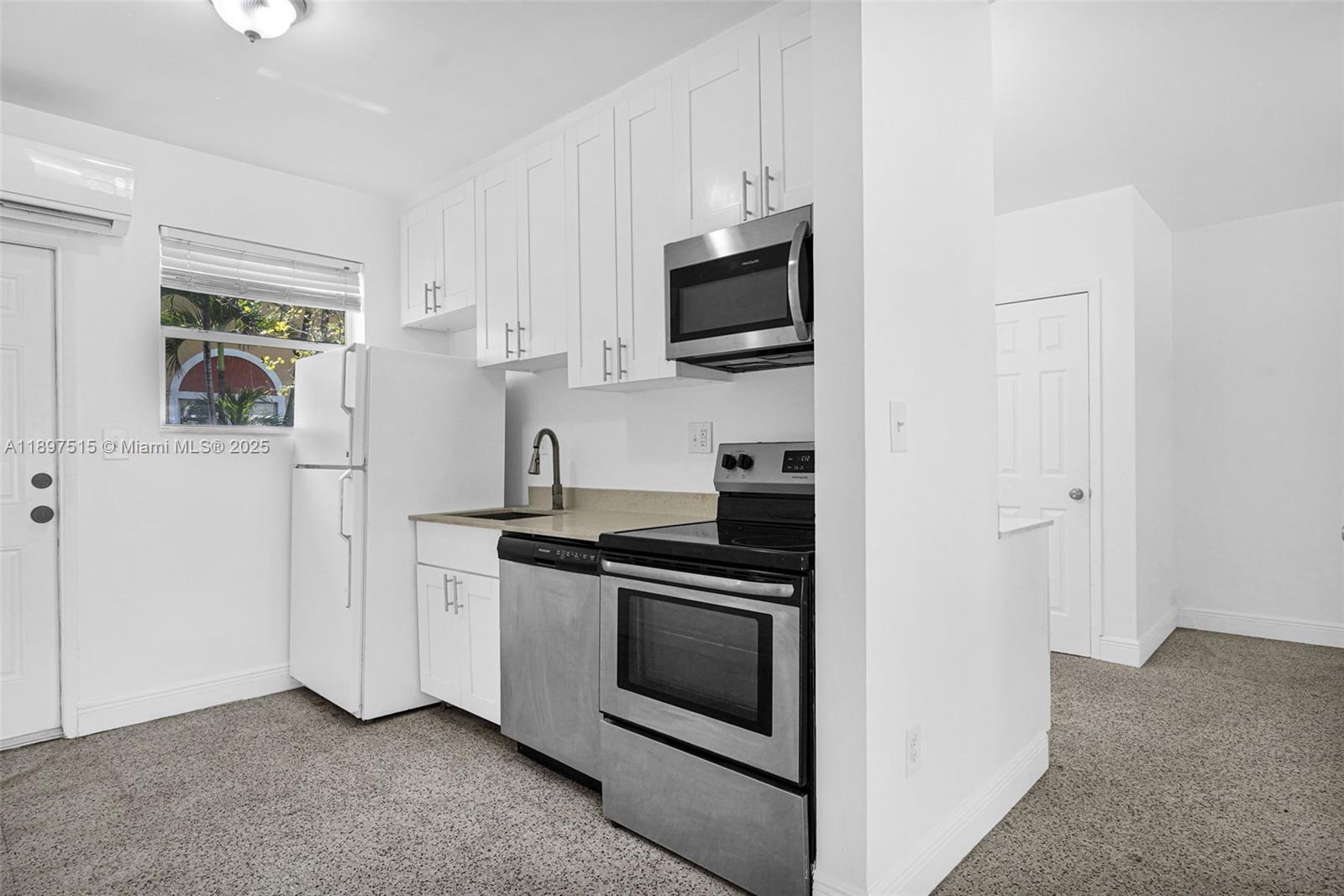 PHOENIX PARK SUB - Residential Lease