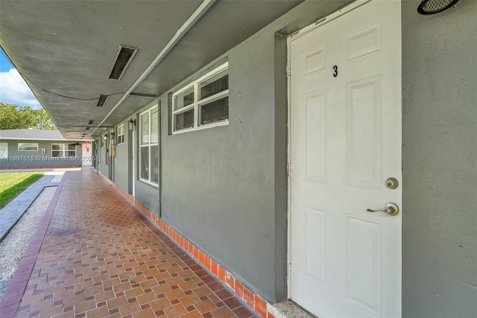 PHOENIX PARK SUB - Residential Lease