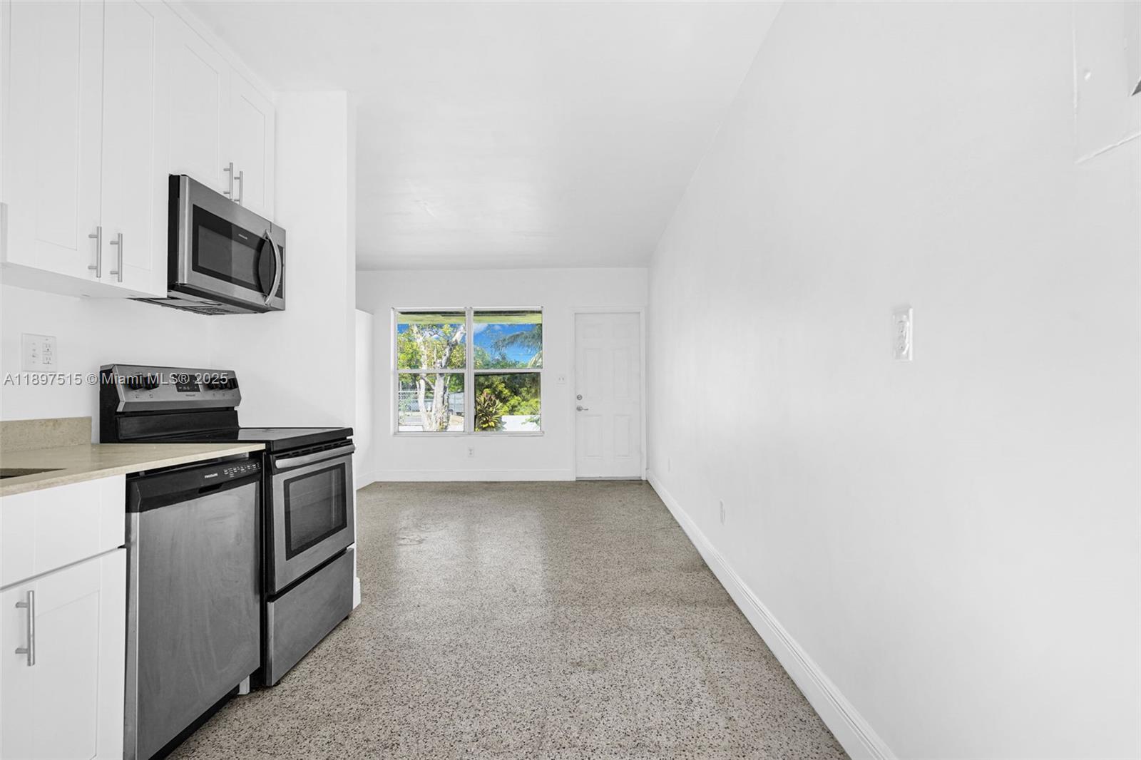 PHOENIX PARK SUB - Residential Lease