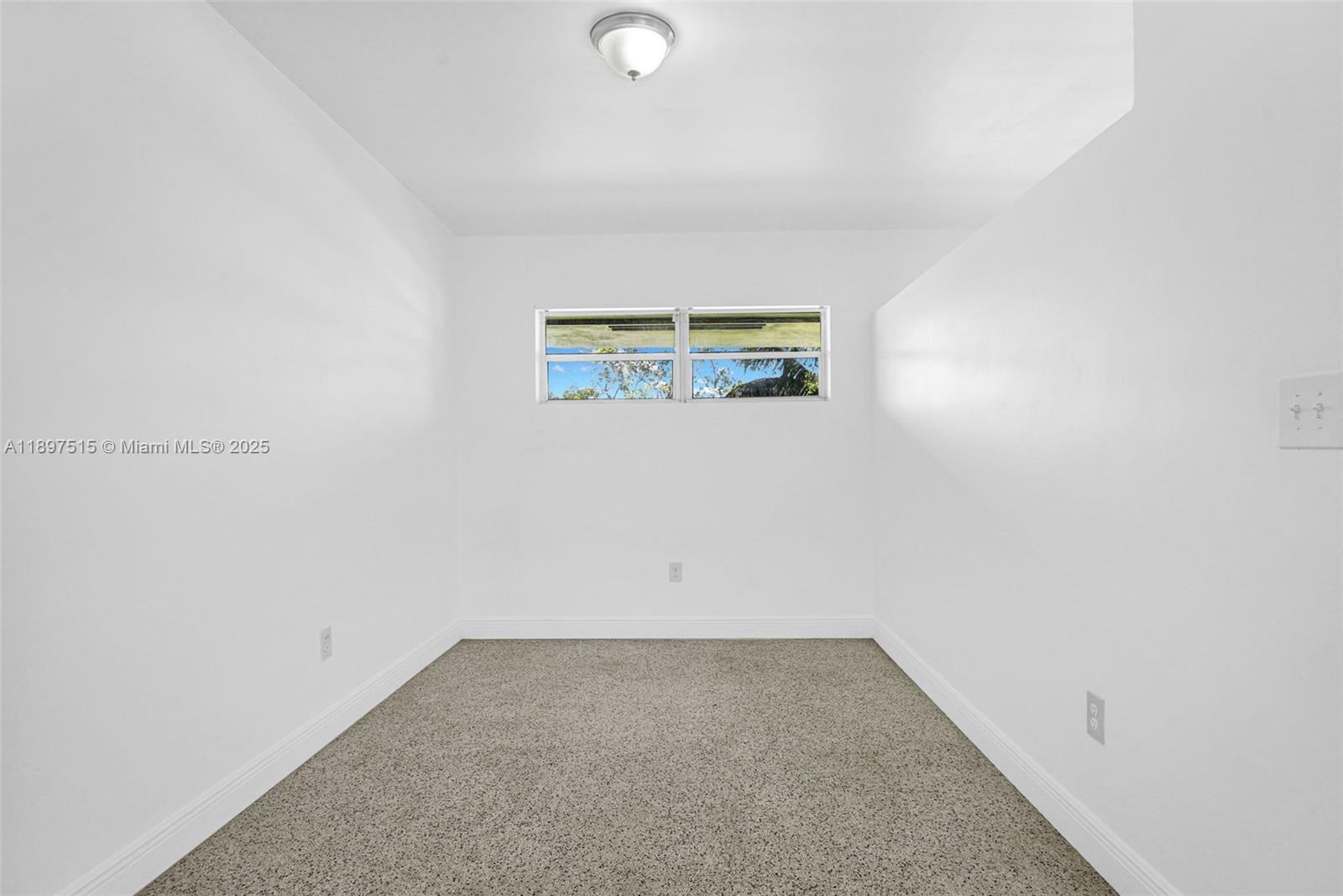 PHOENIX PARK SUB - Residential Lease
