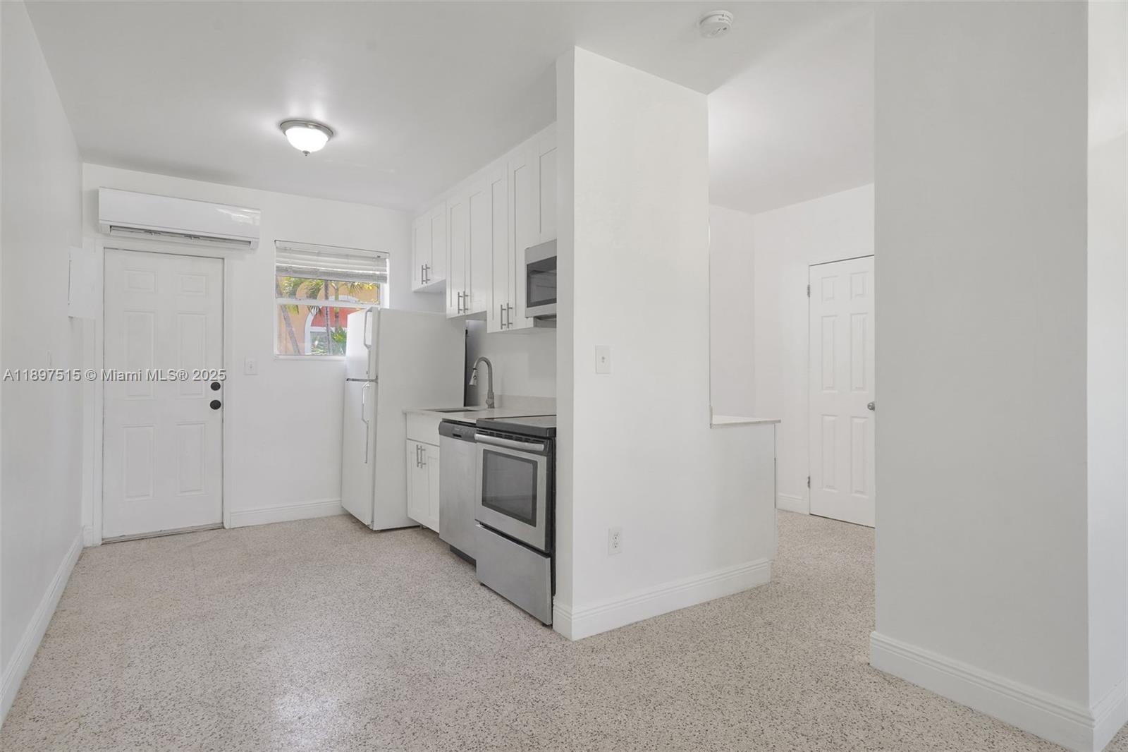 PHOENIX PARK SUB - Residential Lease
