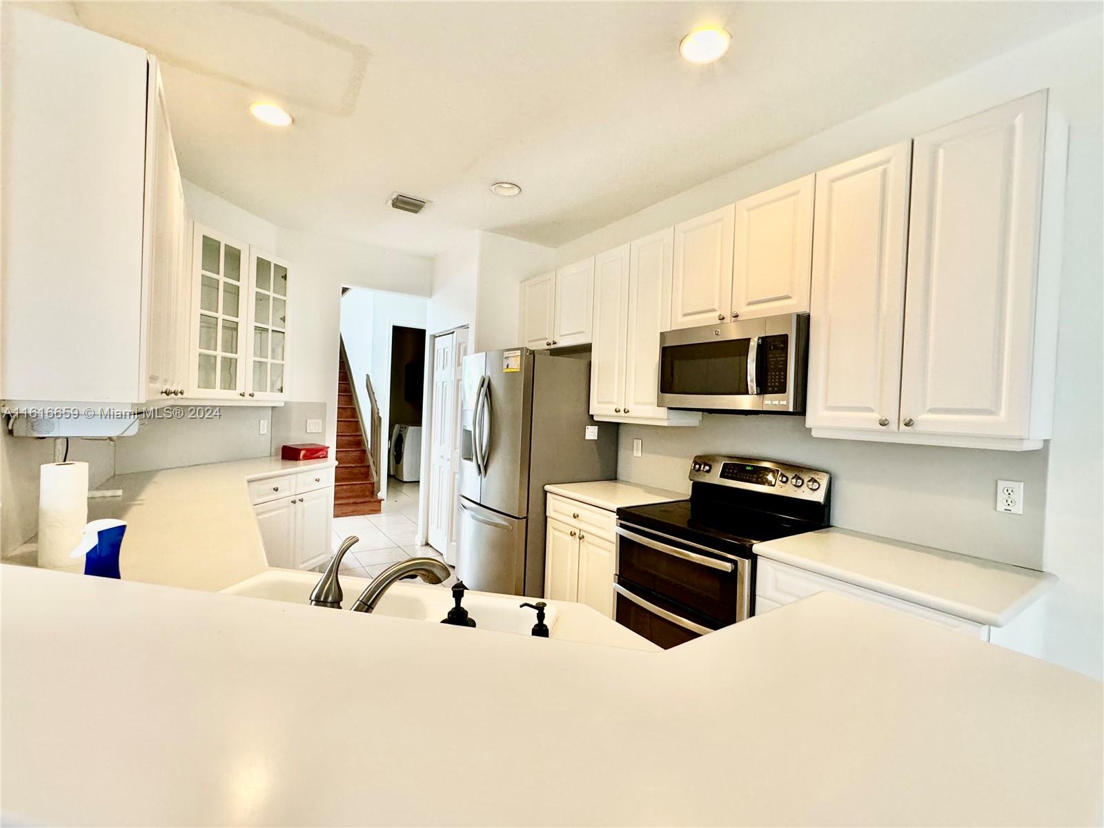 VINEYARDS - Residential Lease