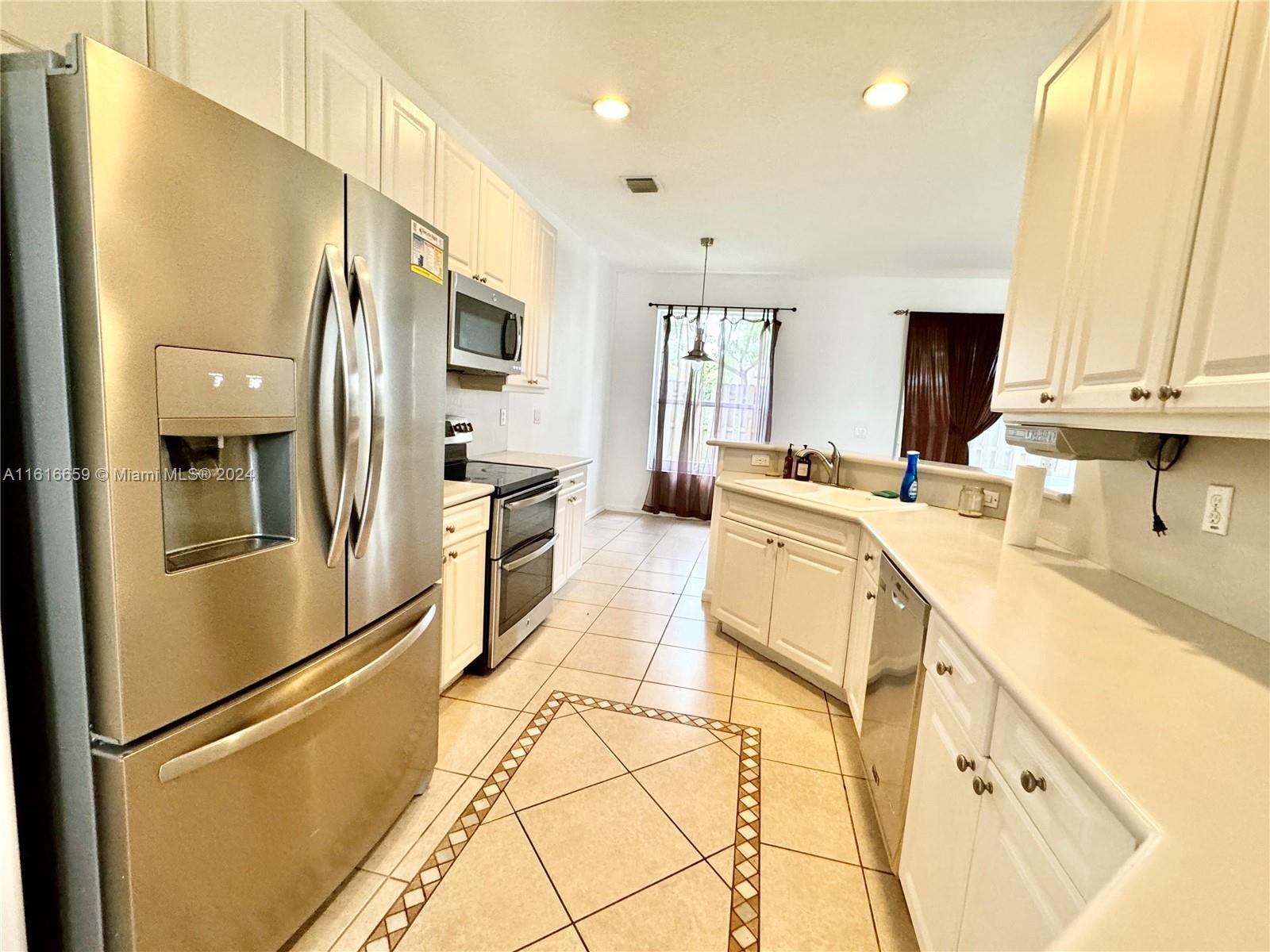 VINEYARDS - Residential Lease