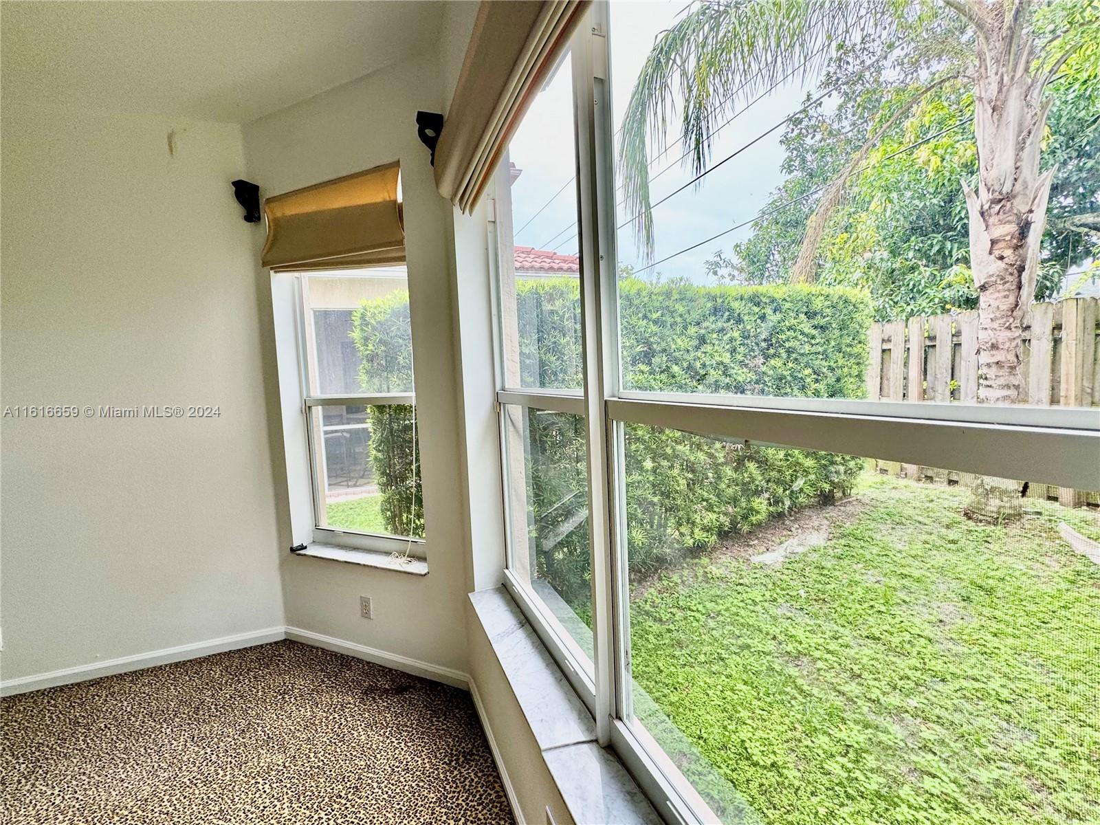 VINEYARDS - Residential Lease