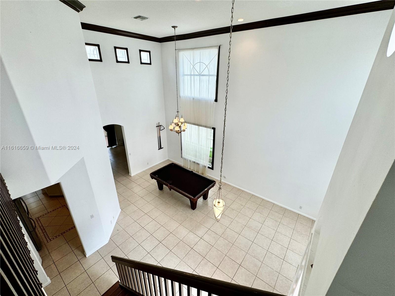 VINEYARDS - Residential Lease