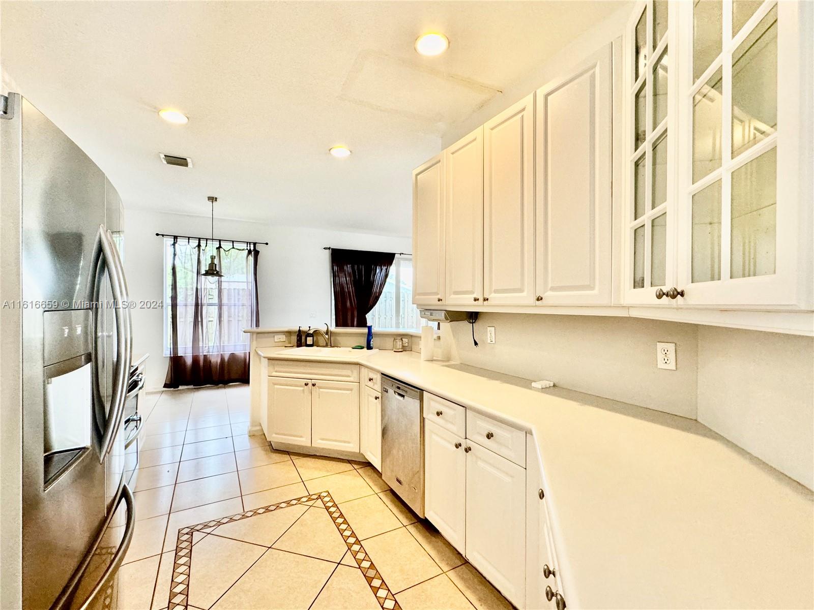 VINEYARDS - Residential Lease