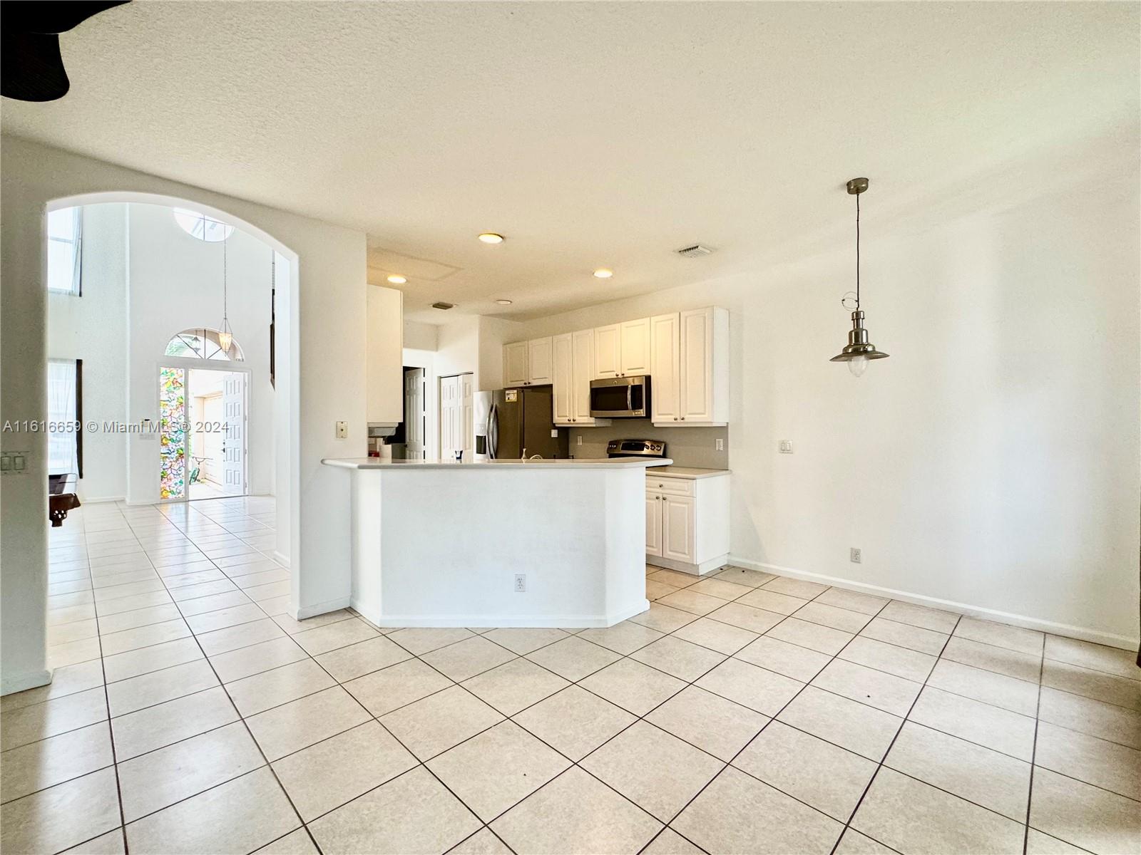 VINEYARDS - Residential Lease
