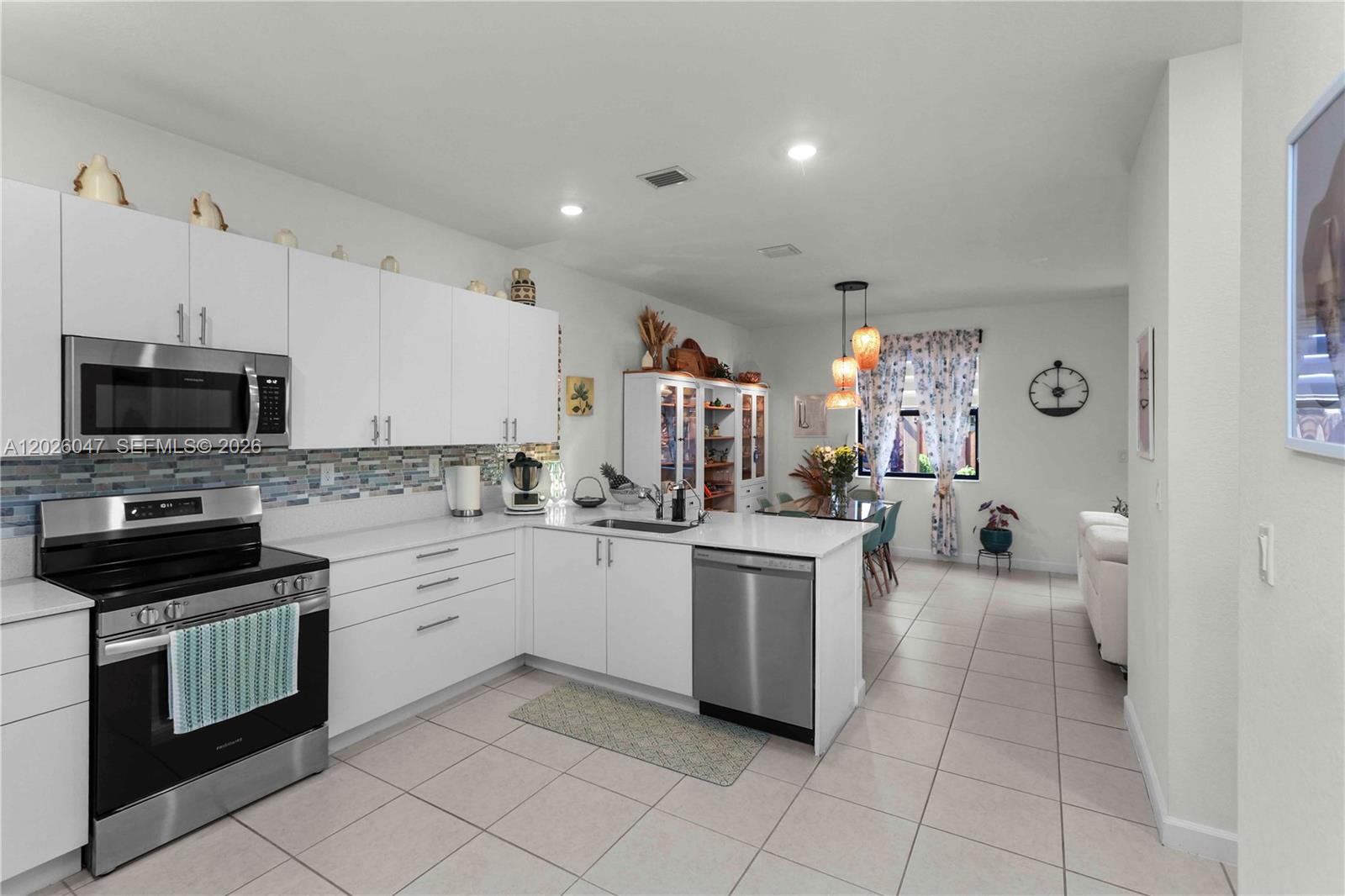 KENDALL ASSEMBLAGE NORTH - Residential