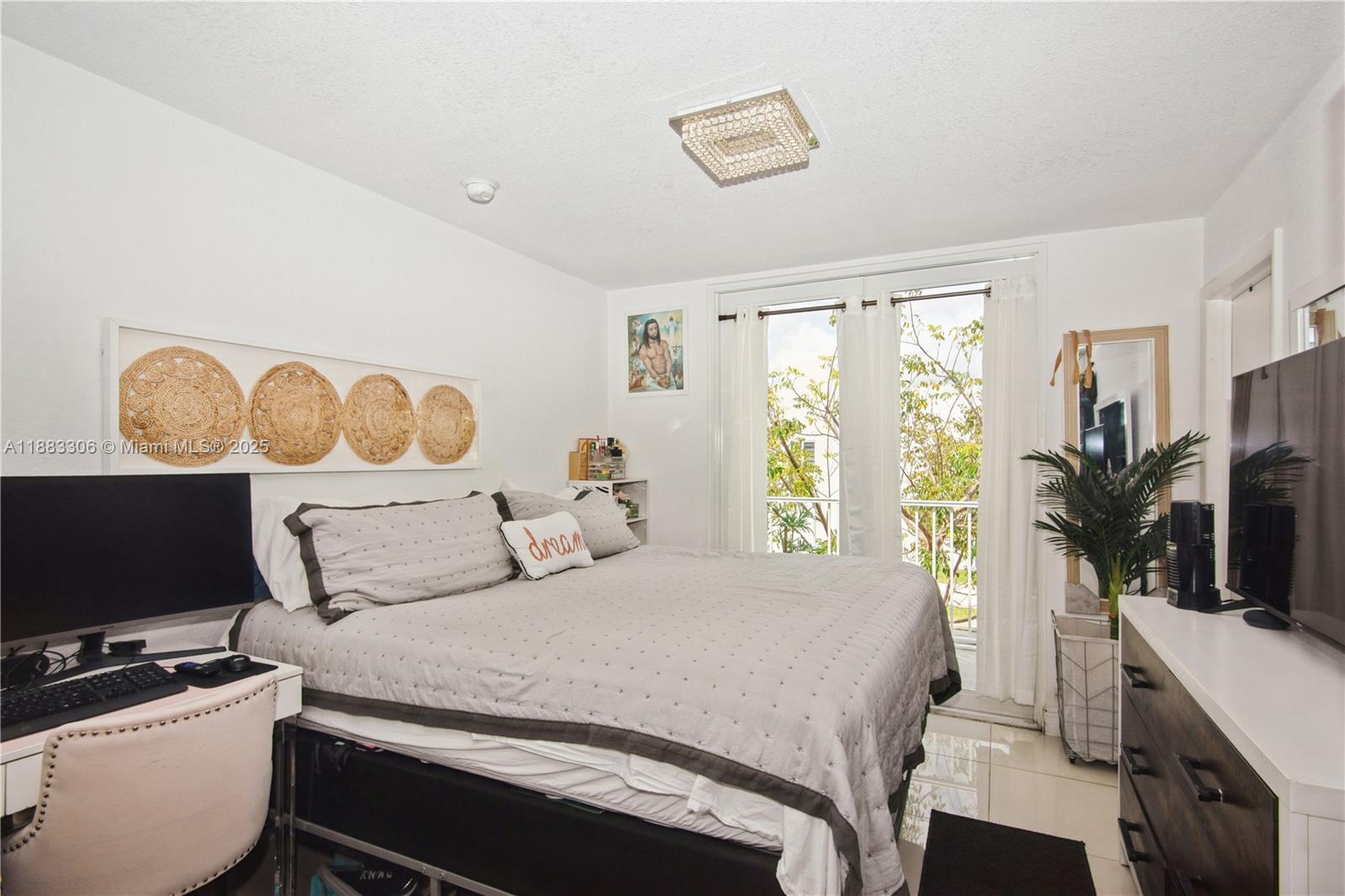 MAGNOLIA LANDING - Residential