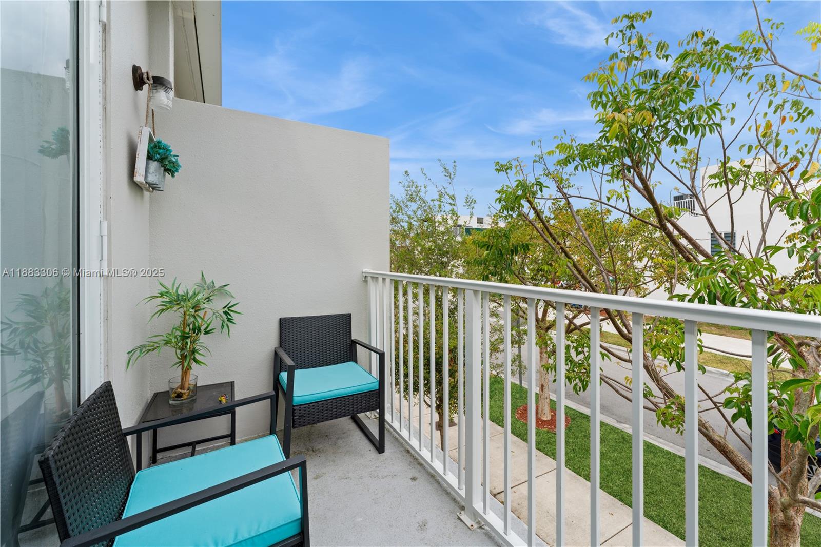 MAGNOLIA LANDING - Residential