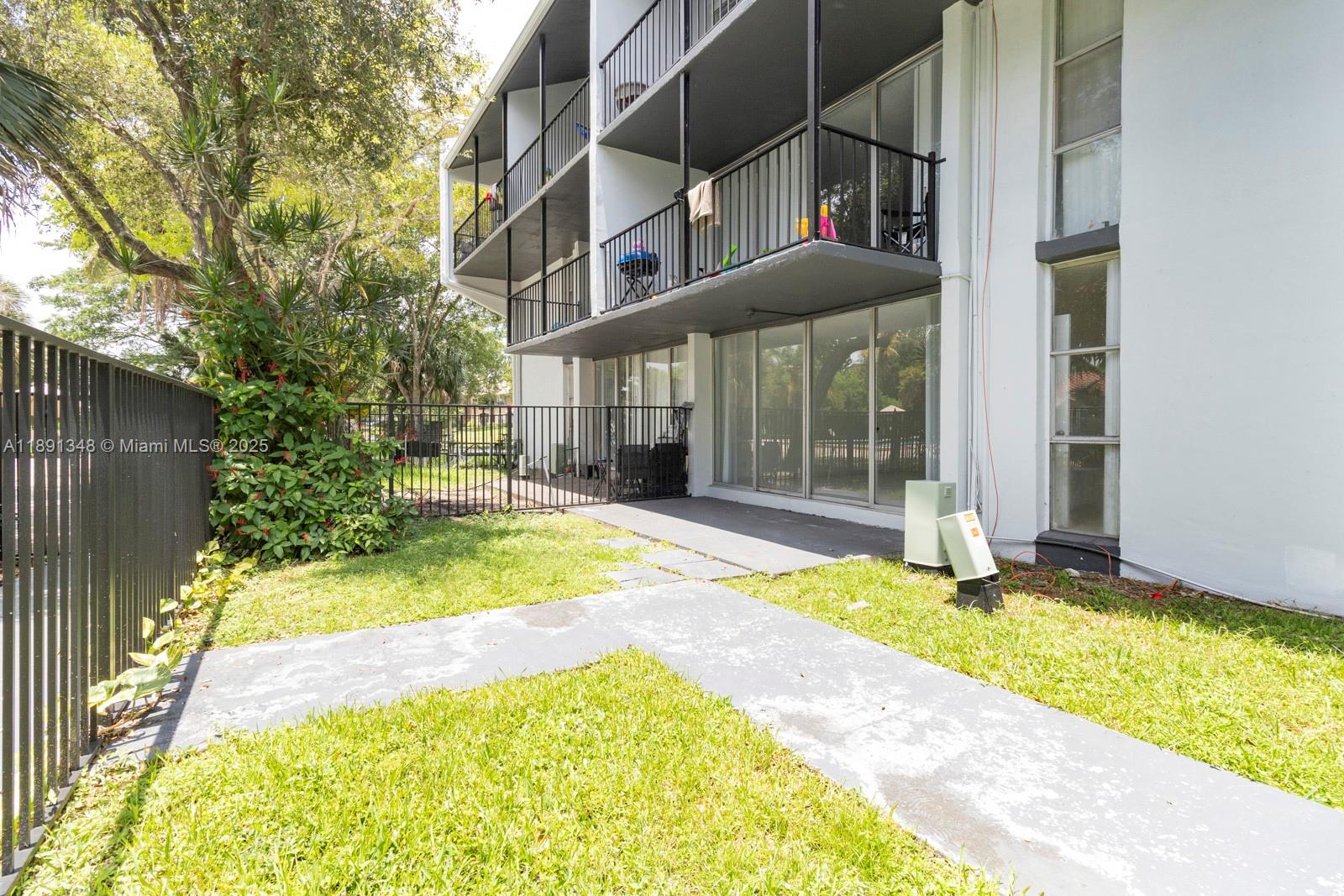 The Palms at Forest Hills - Residential Lease