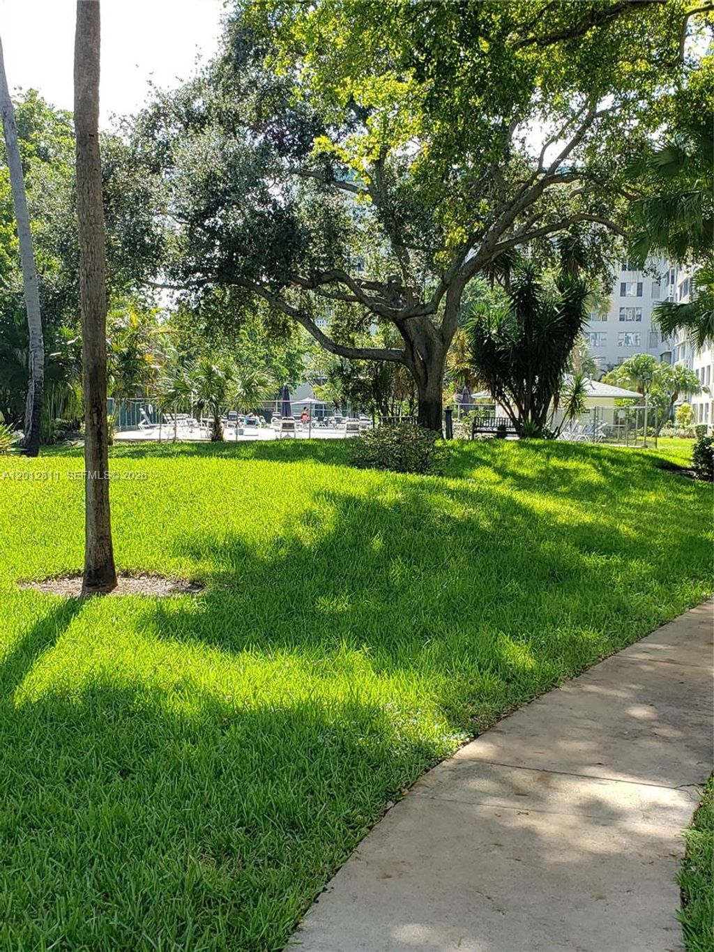 Photo of Hollywood, FL 33021 (MLS # A12012811)