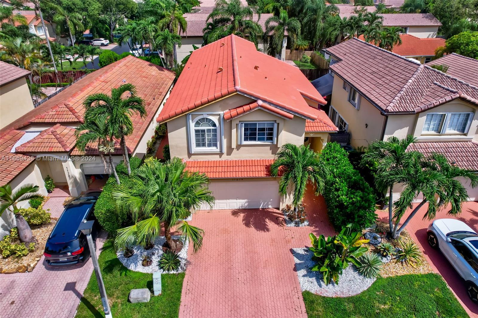 Photo 1 of 11279 Nw 51st Ter Ter, Doral, Florida, $800,000, Web #: 11659438