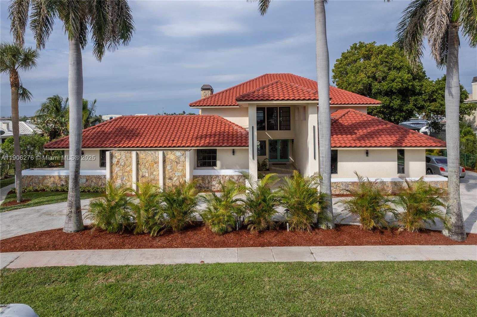 POINT MANALAPAN 9 - Residential