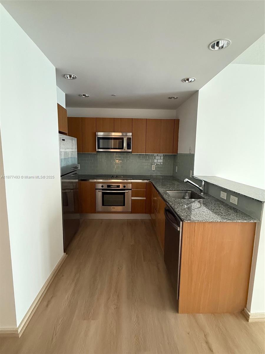 1060 BRICKELL CONDO - Residential Lease