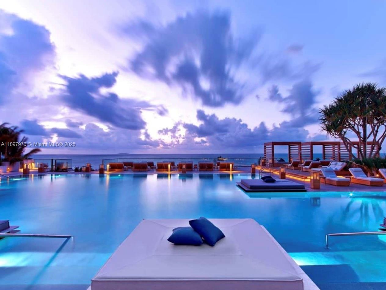 RONEY PALACE CONDO - Residential Lease