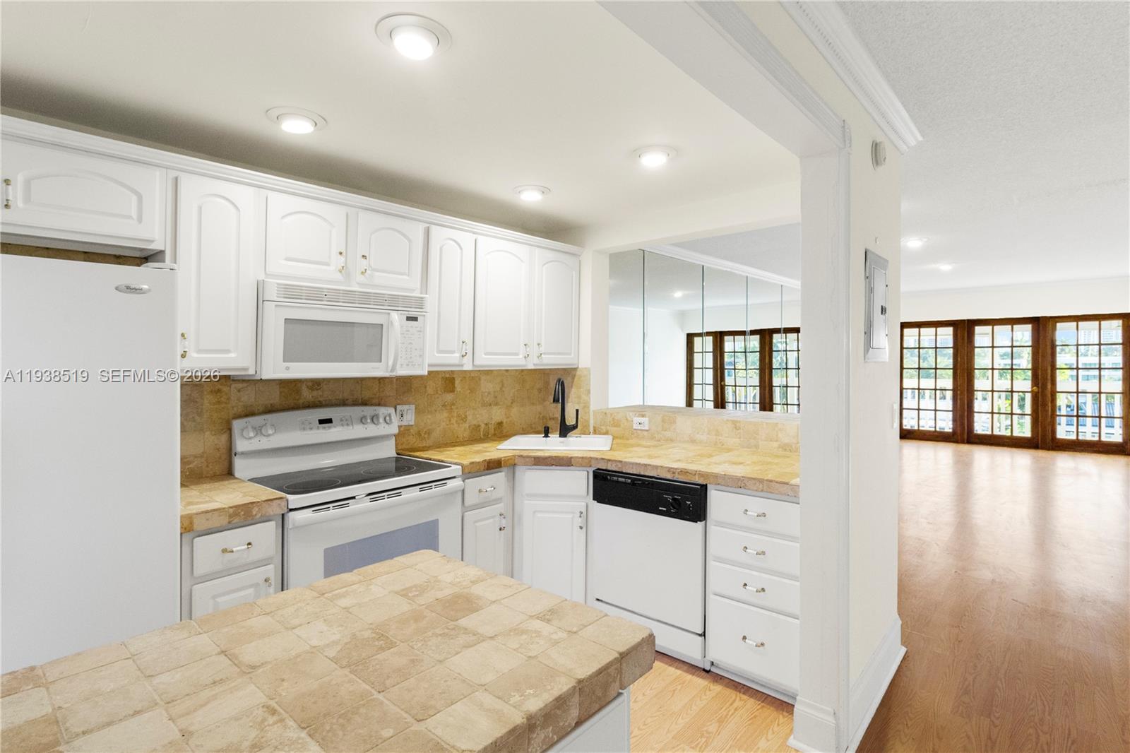 ISLE OF PARADISE CO-OP F - Residential