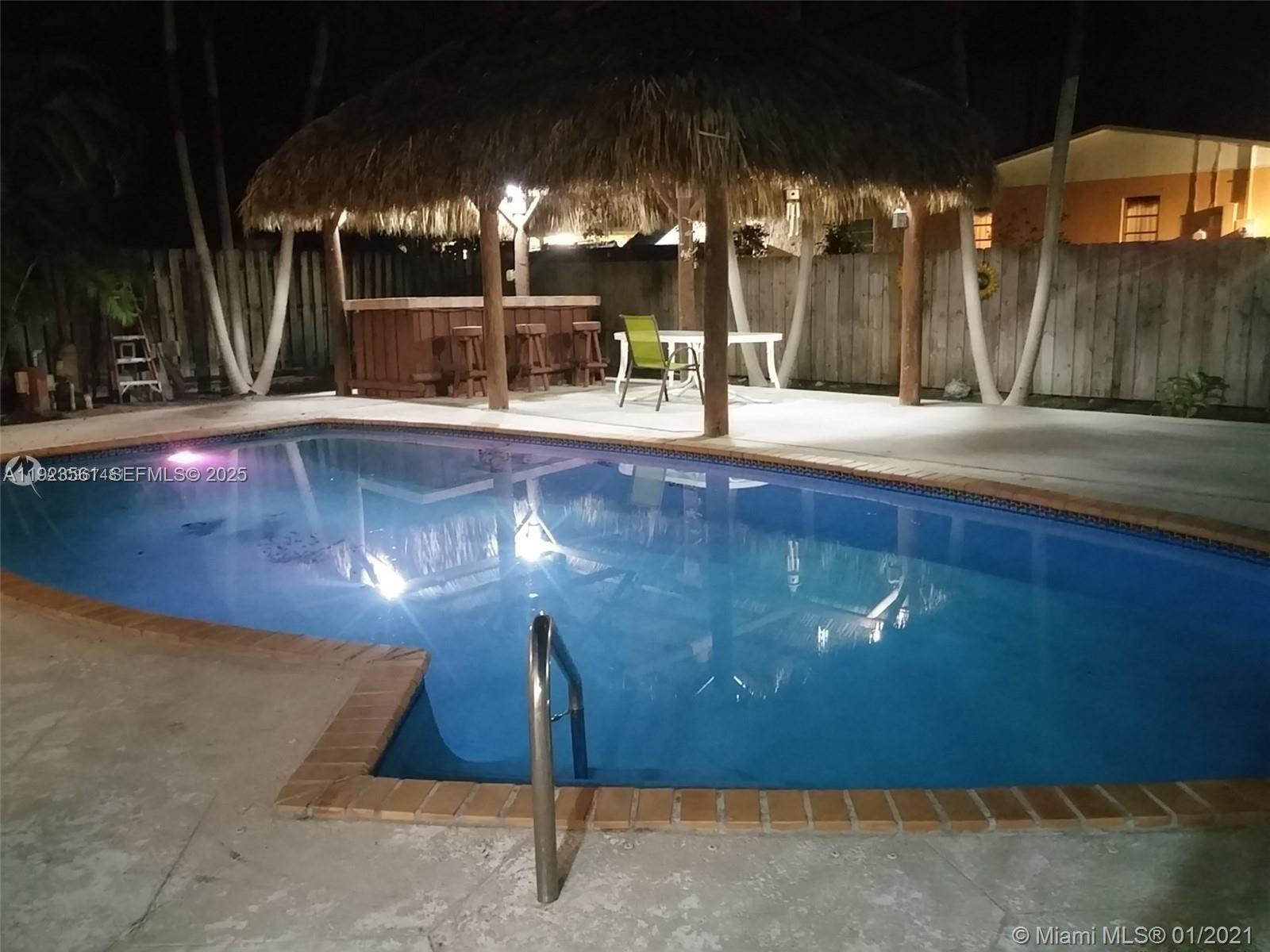 PALM SPRINGS NORTH SEC C - Residential Lease