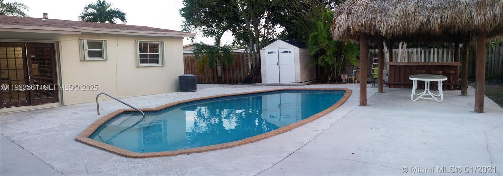 PALM SPRINGS NORTH SEC C - Residential Lease