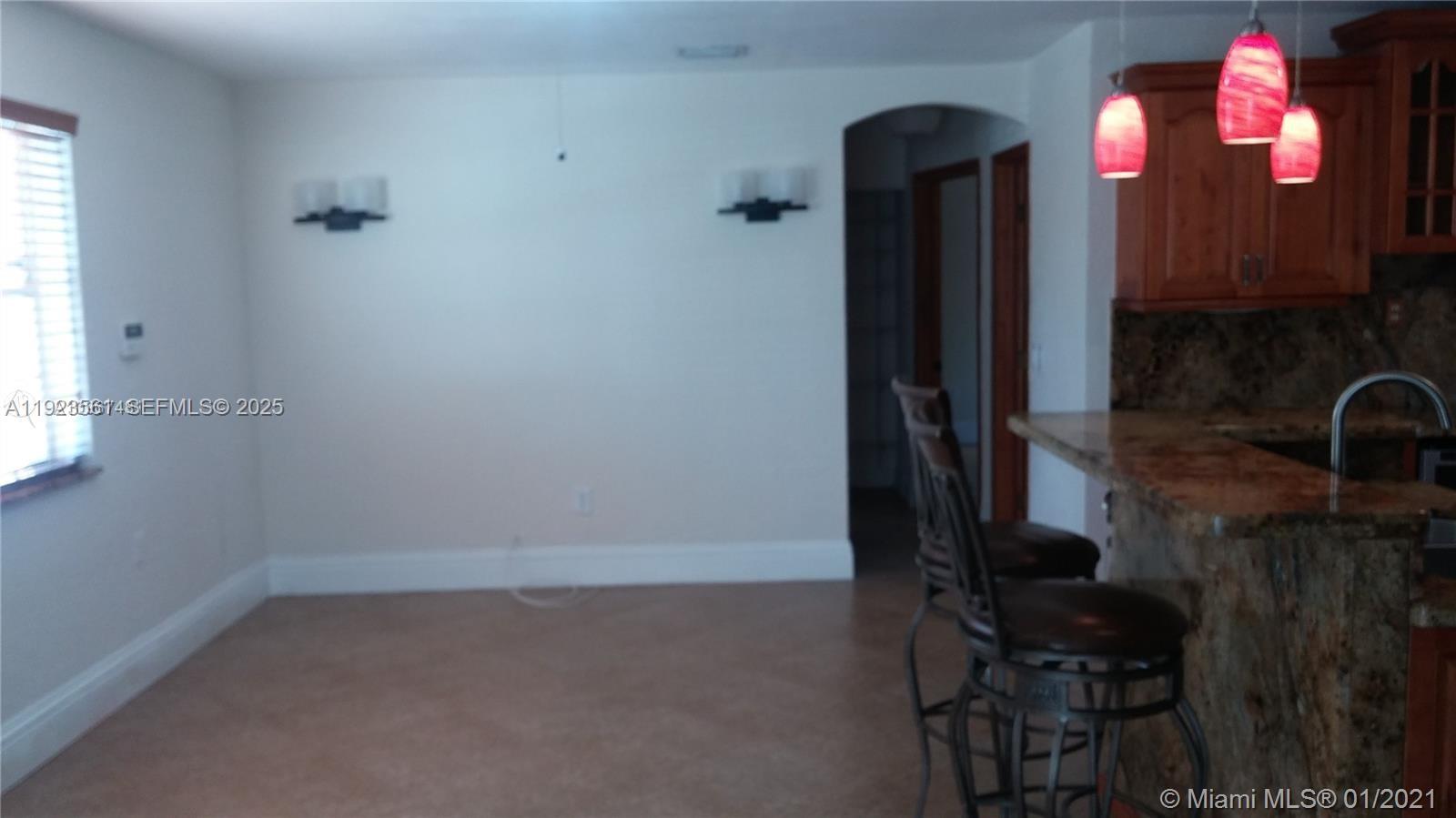 PALM SPRINGS NORTH SEC C - Residential Lease