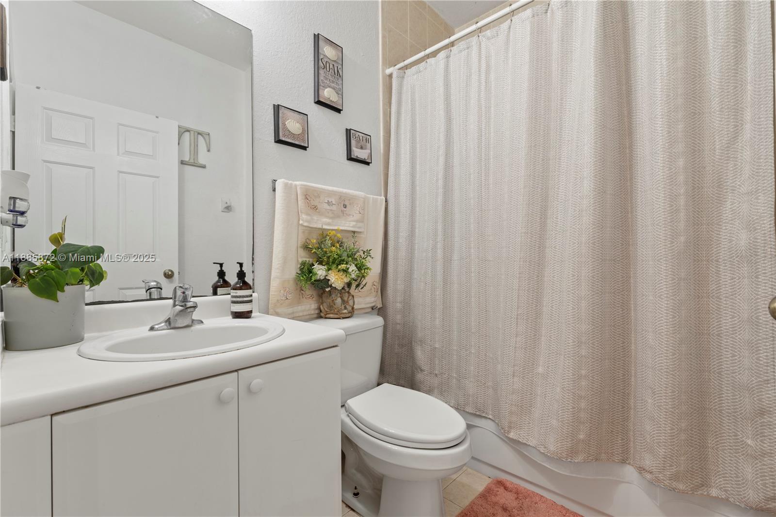 SHOMA TOWNHOMES AT KEYSCO - Residential