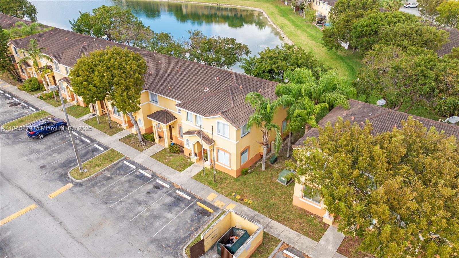 SHOMA TOWNHOMES AT KEYSCO - Residential