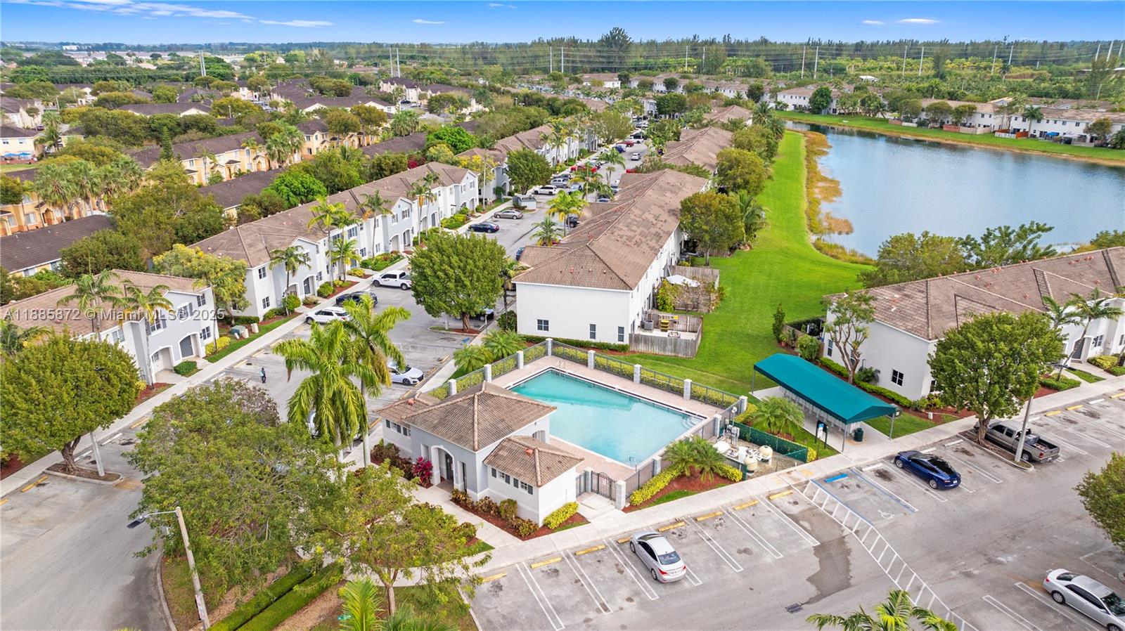 SHOMA TOWNHOMES AT KEYSCO - Residential