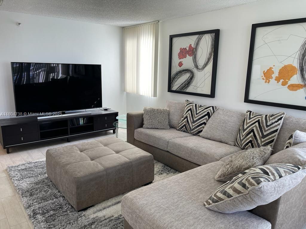 800 N Miami Ave E-509, Miami, Broward County, Florida - 2 Bedrooms  
2 Bathrooms - 