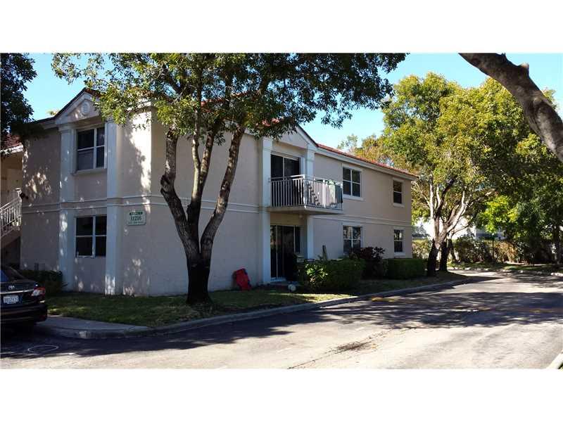 CLUB QUARTERS AT RAINTREE - Residential Lease