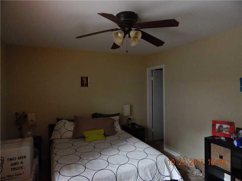 CLUB QUARTERS AT RAINTREE - Residential Lease