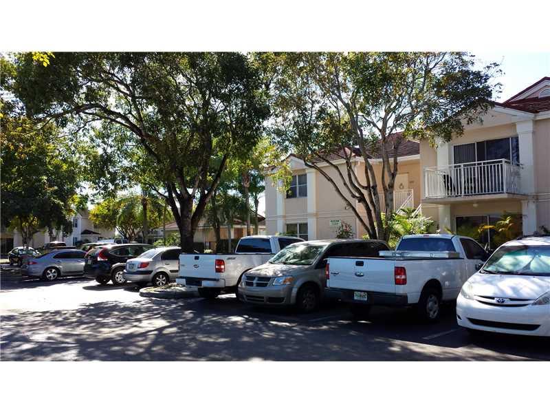 CLUB QUARTERS AT RAINTREE - Residential Lease