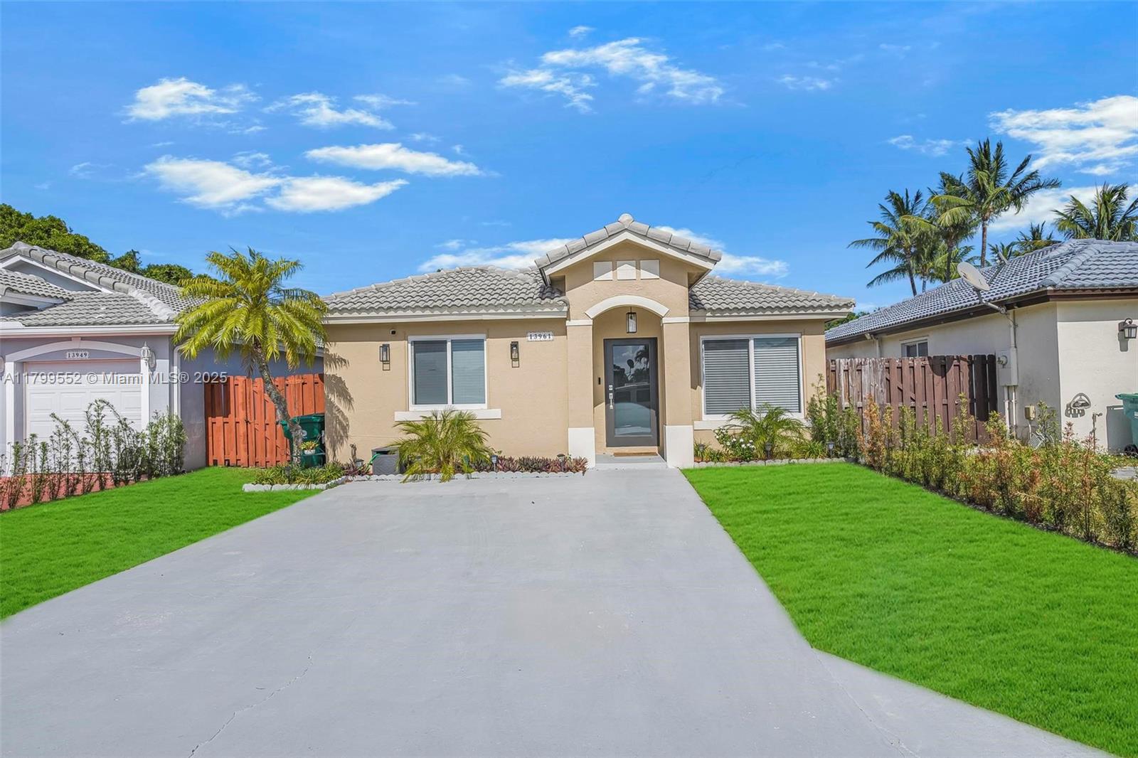13961 Sw 150th Ct 13961, Miami, Broward County, Florida - 3 Bedrooms  
2 Bathrooms - 