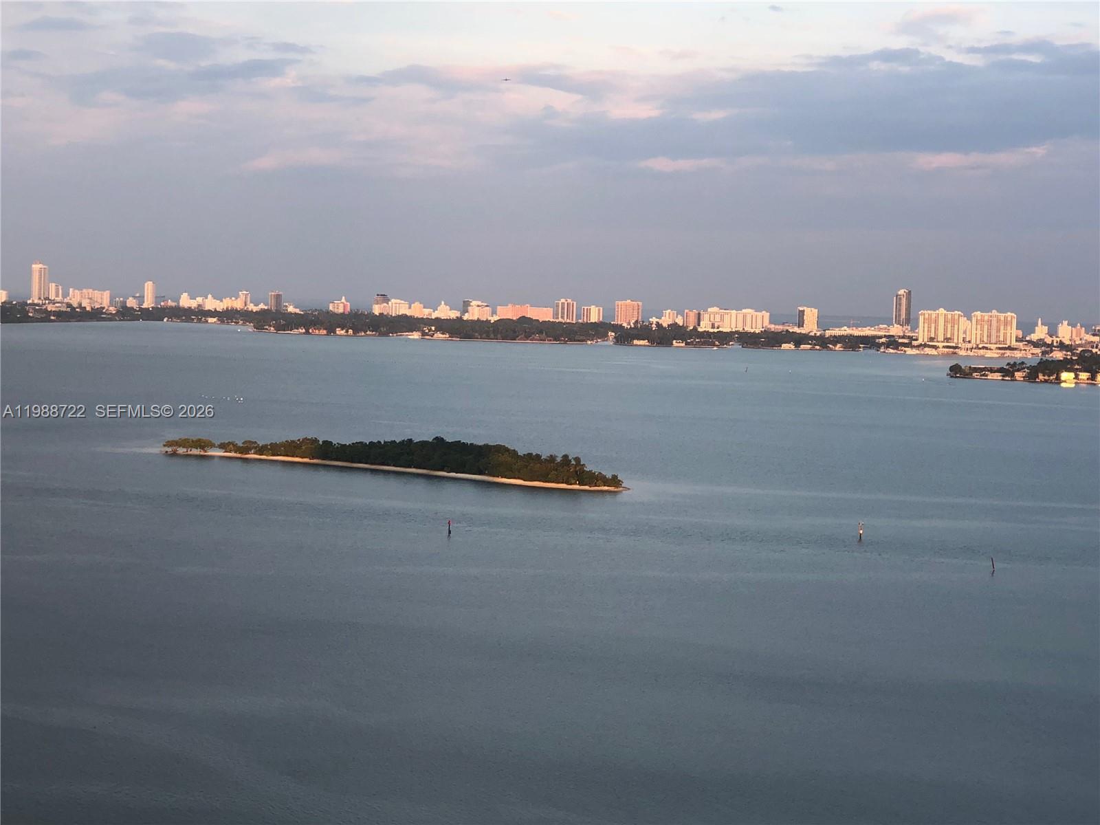 PARAMOUNT BAY CONDO - Residential Lease