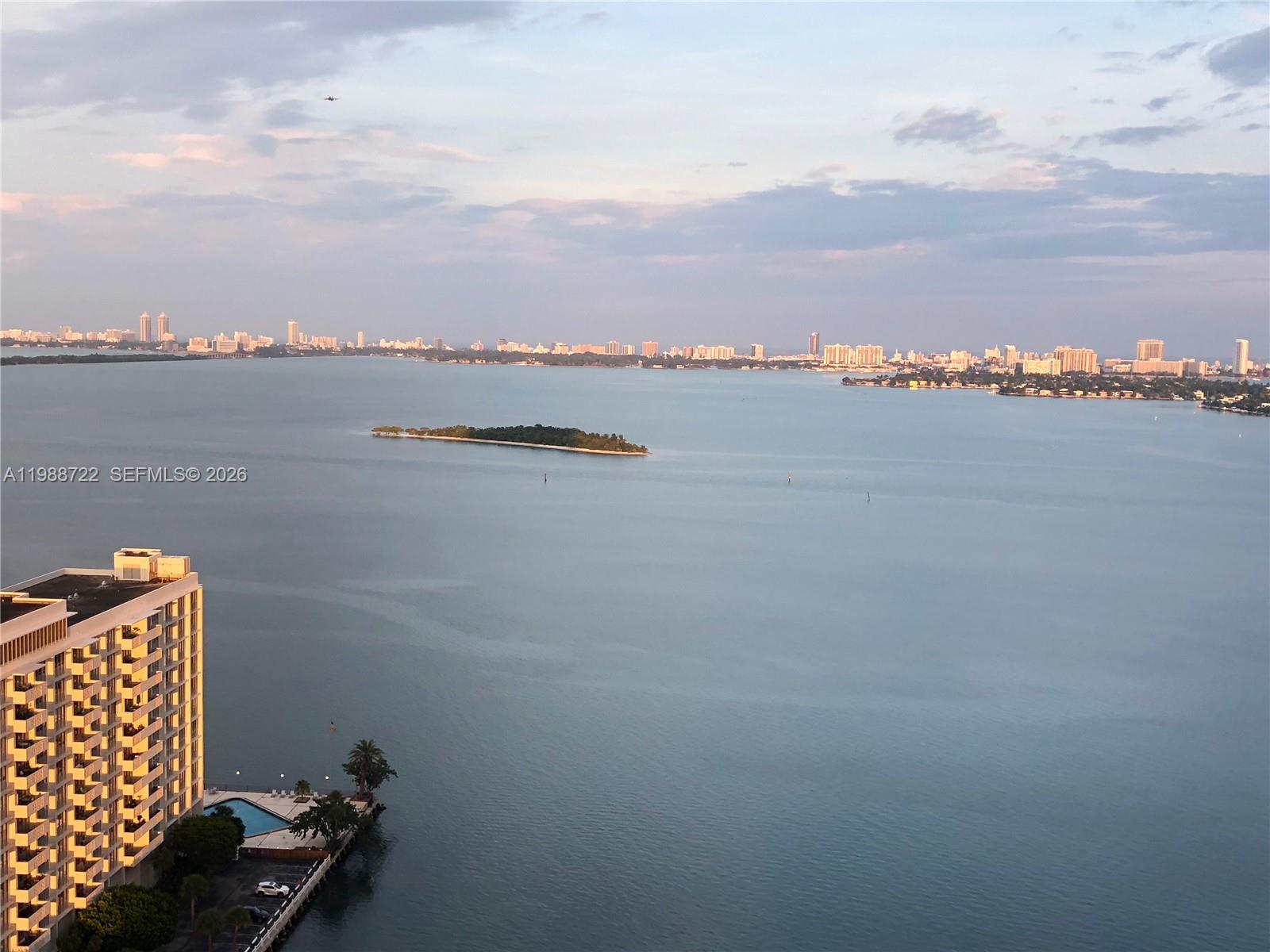 PARAMOUNT BAY CONDO - Residential Lease