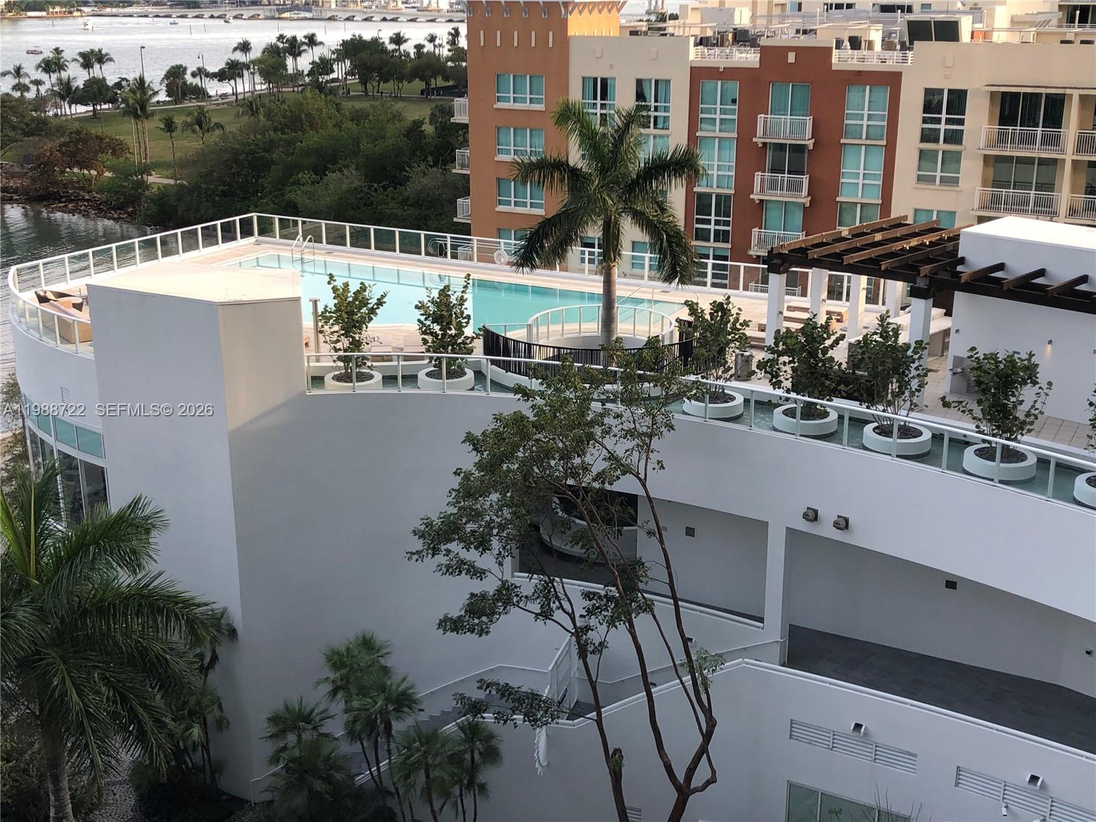 PARAMOUNT BAY CONDO - Residential Lease