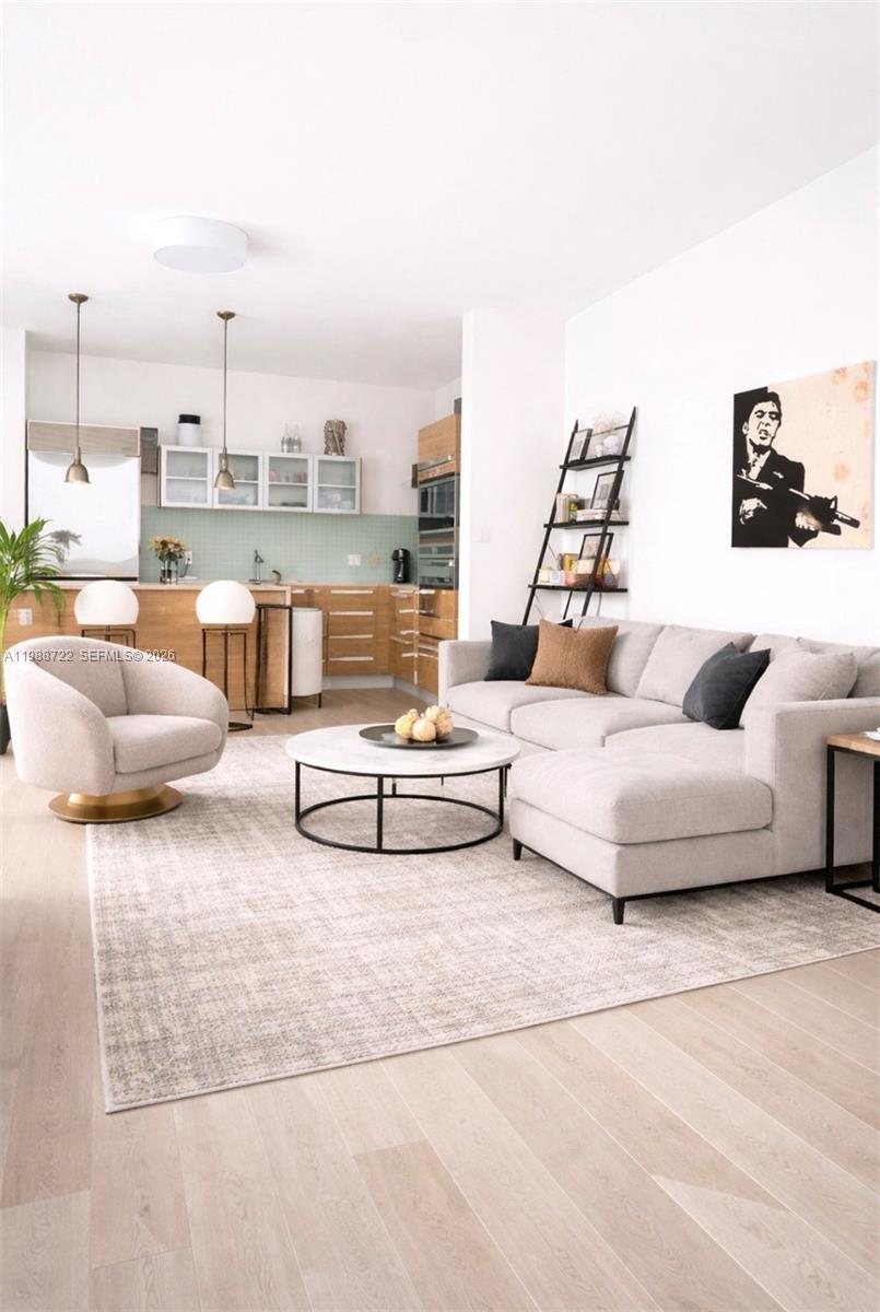 2020 N Bayshore Dr 805