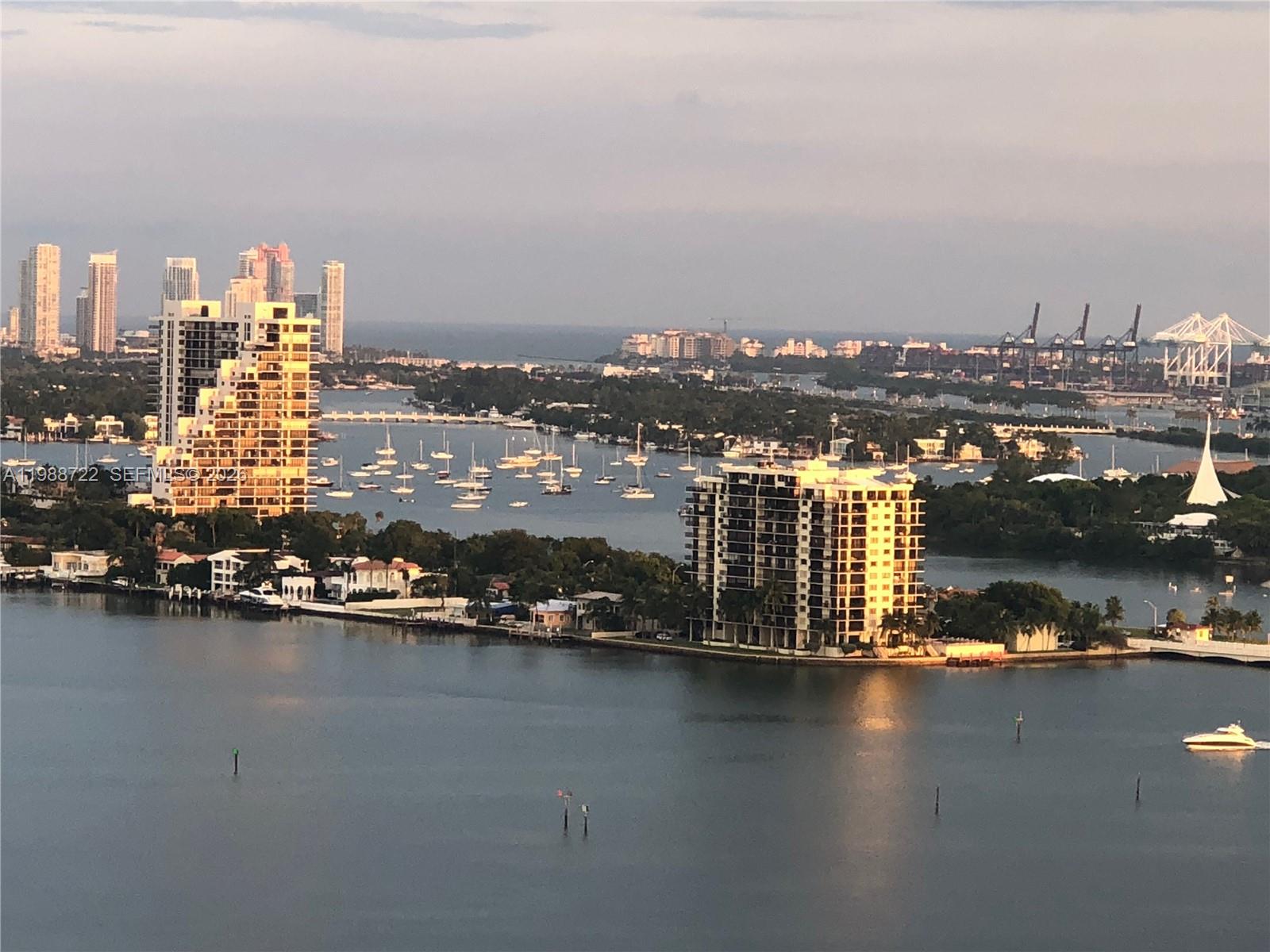 PARAMOUNT BAY CONDO - Residential Lease