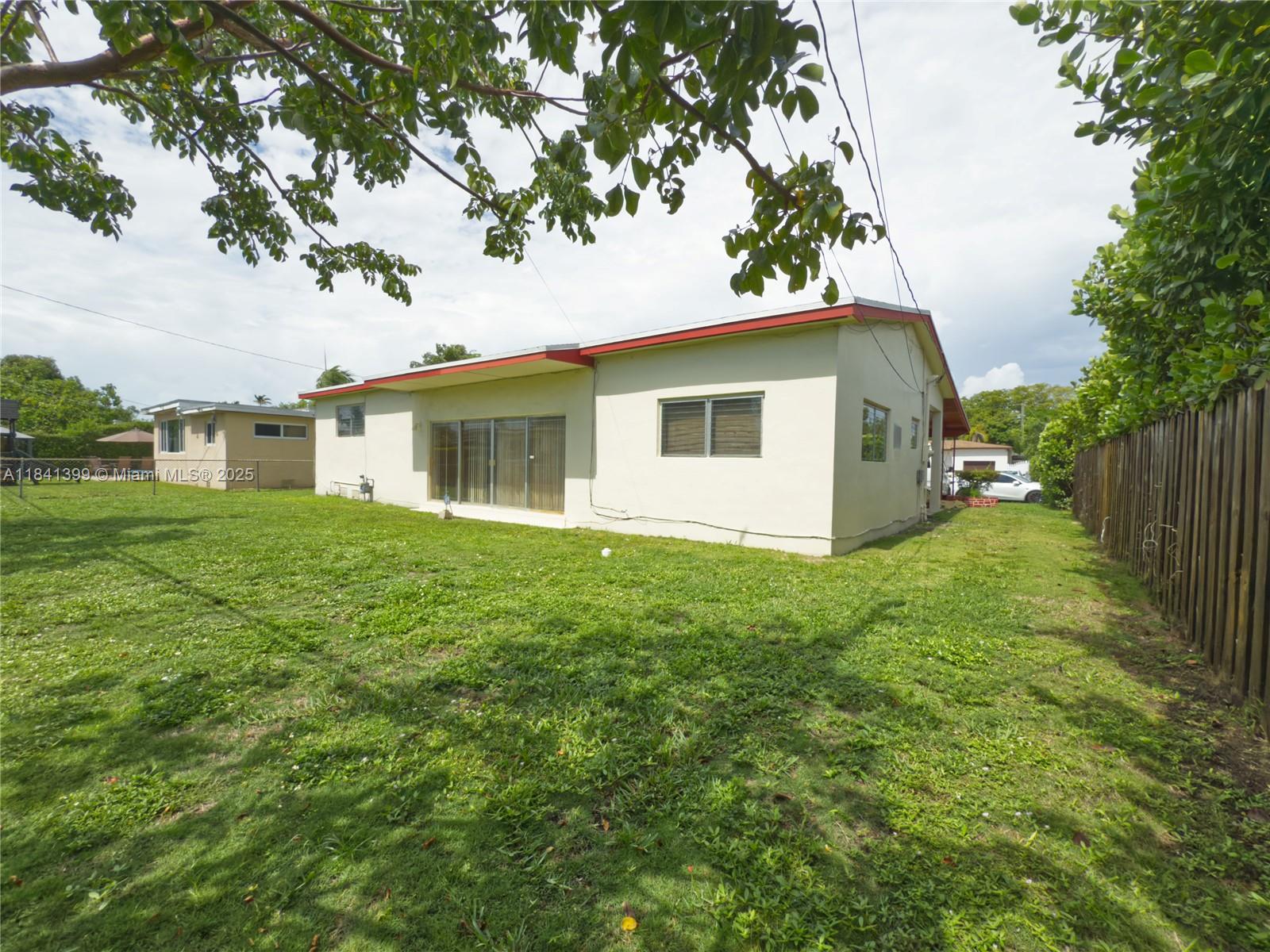 1411 SW 82nd Ct