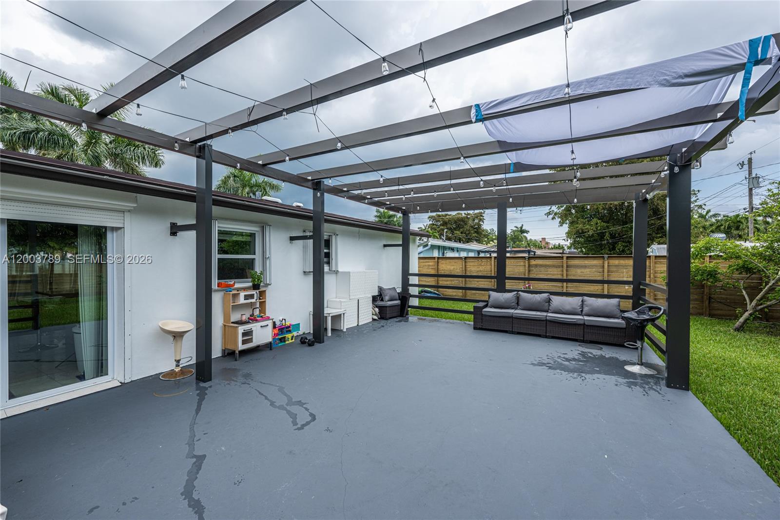 GULFSTREAM ESTATES - Residential Lease