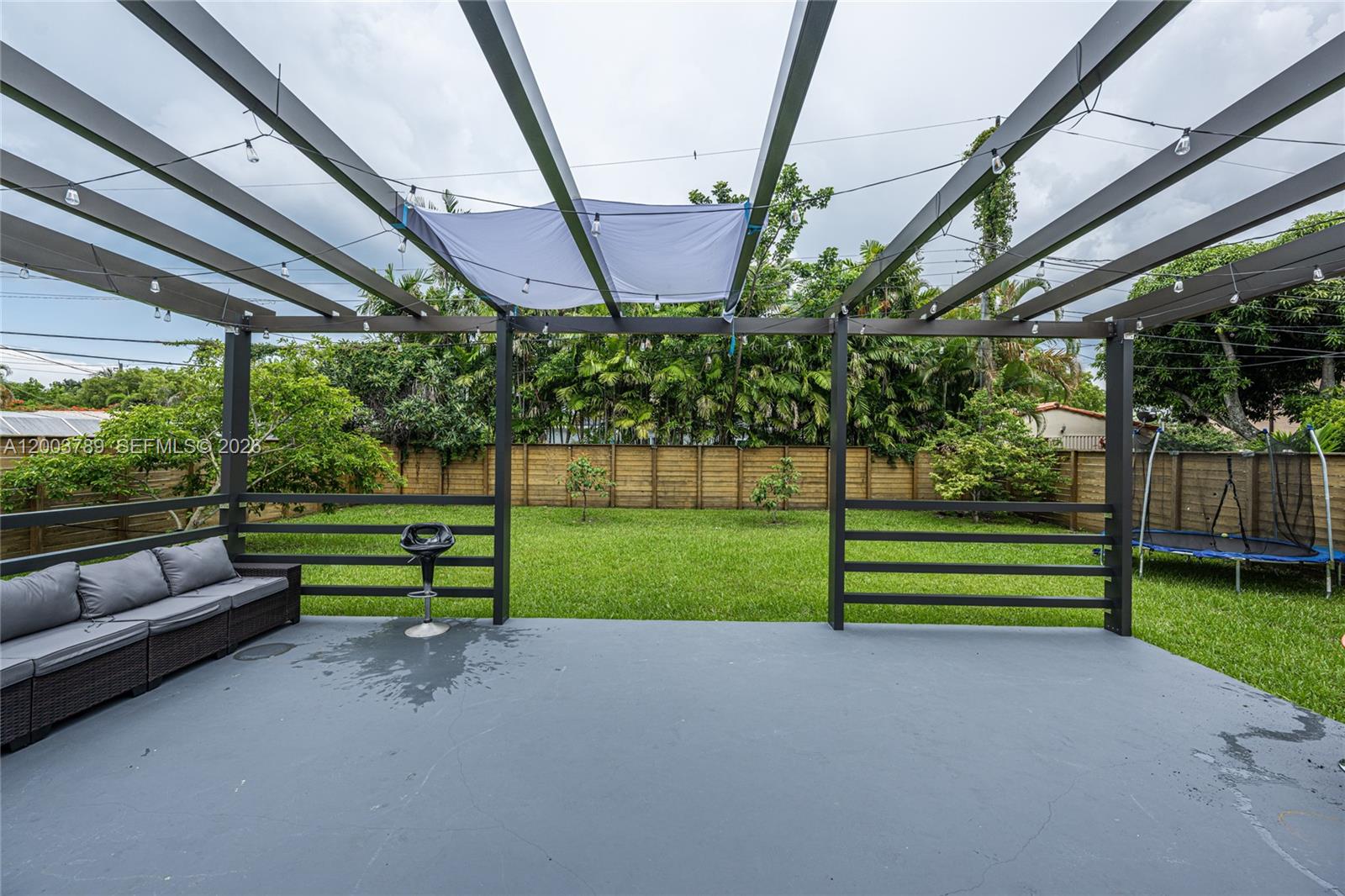 GULFSTREAM ESTATES - Residential Lease