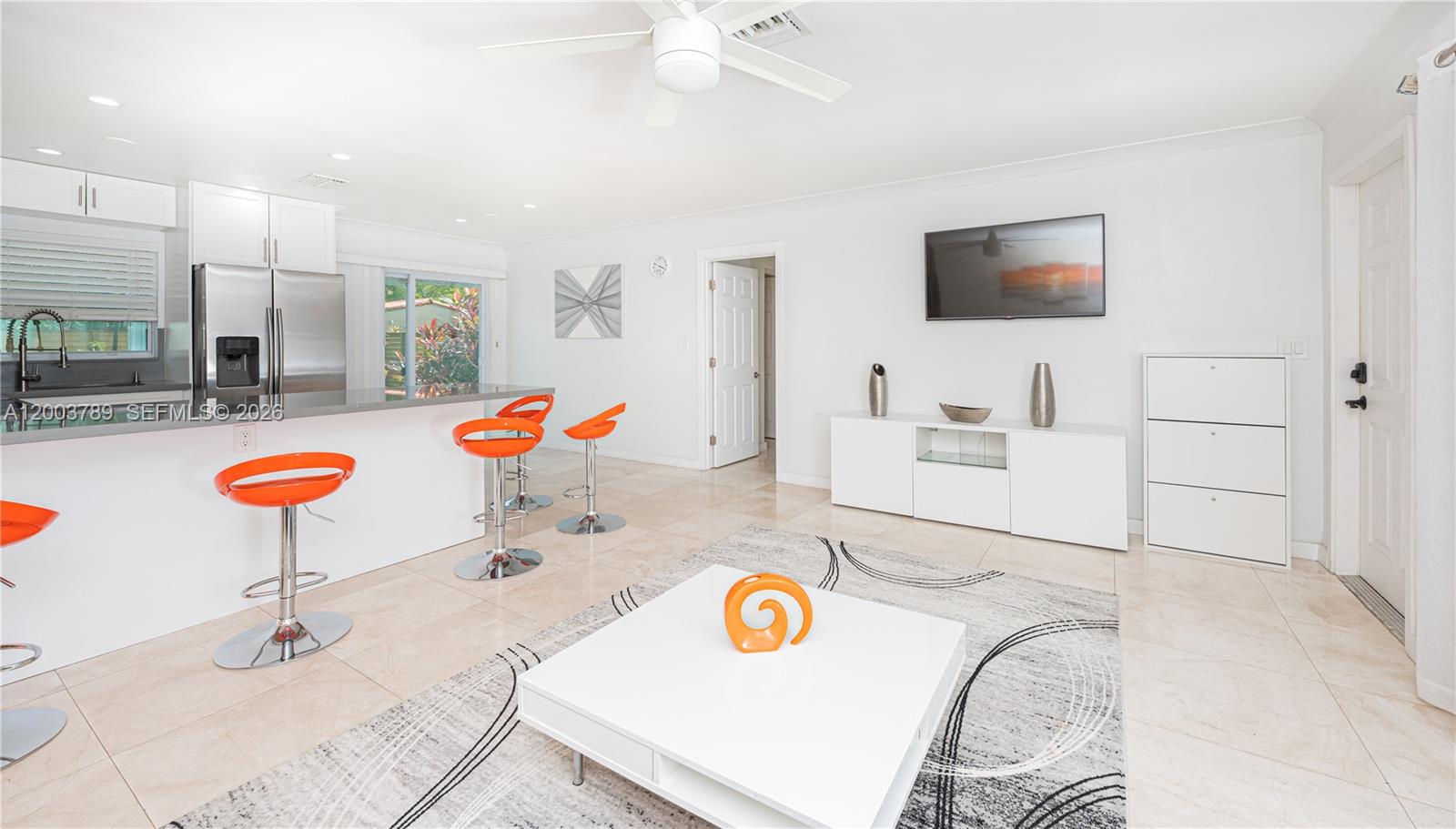 GULFSTREAM ESTATES - Residential Lease