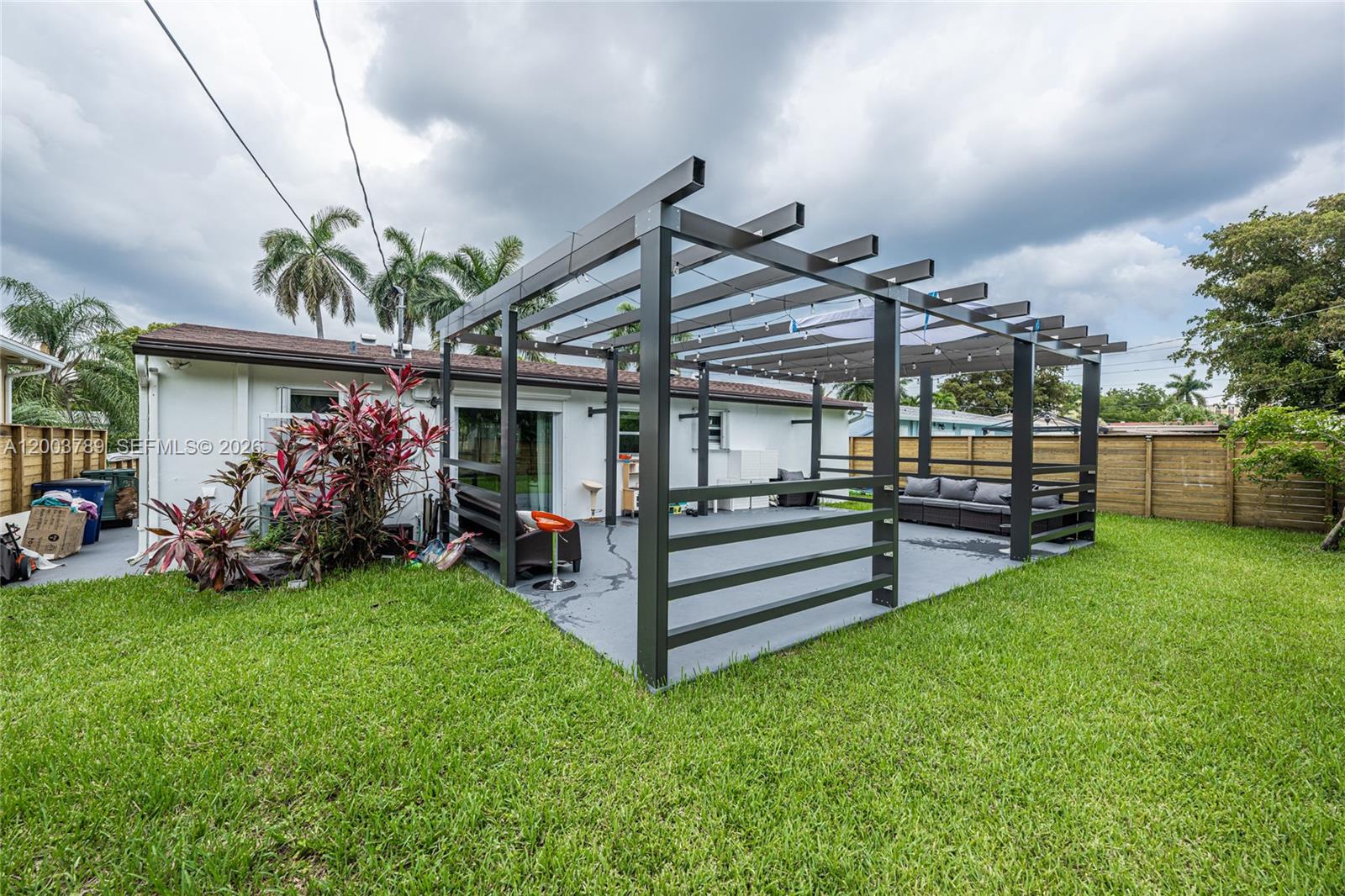 GULFSTREAM ESTATES - Residential Lease