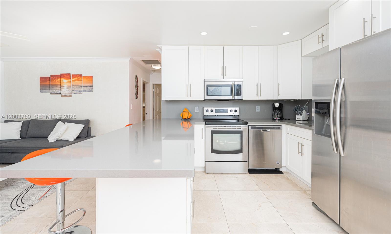 GULFSTREAM ESTATES - Residential Lease